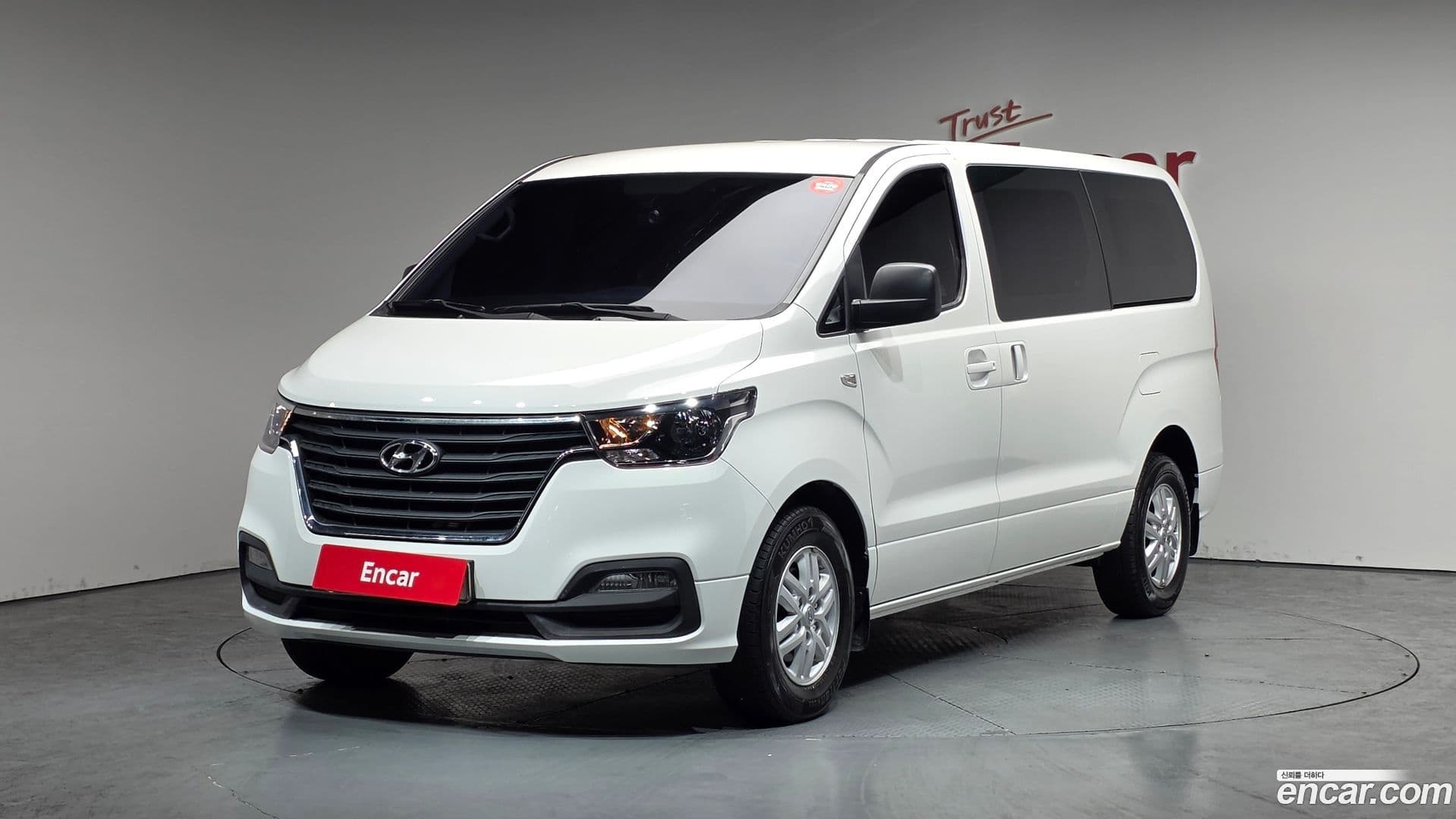Main__Slider__Photo:Starex Hyundai 2019.5-0