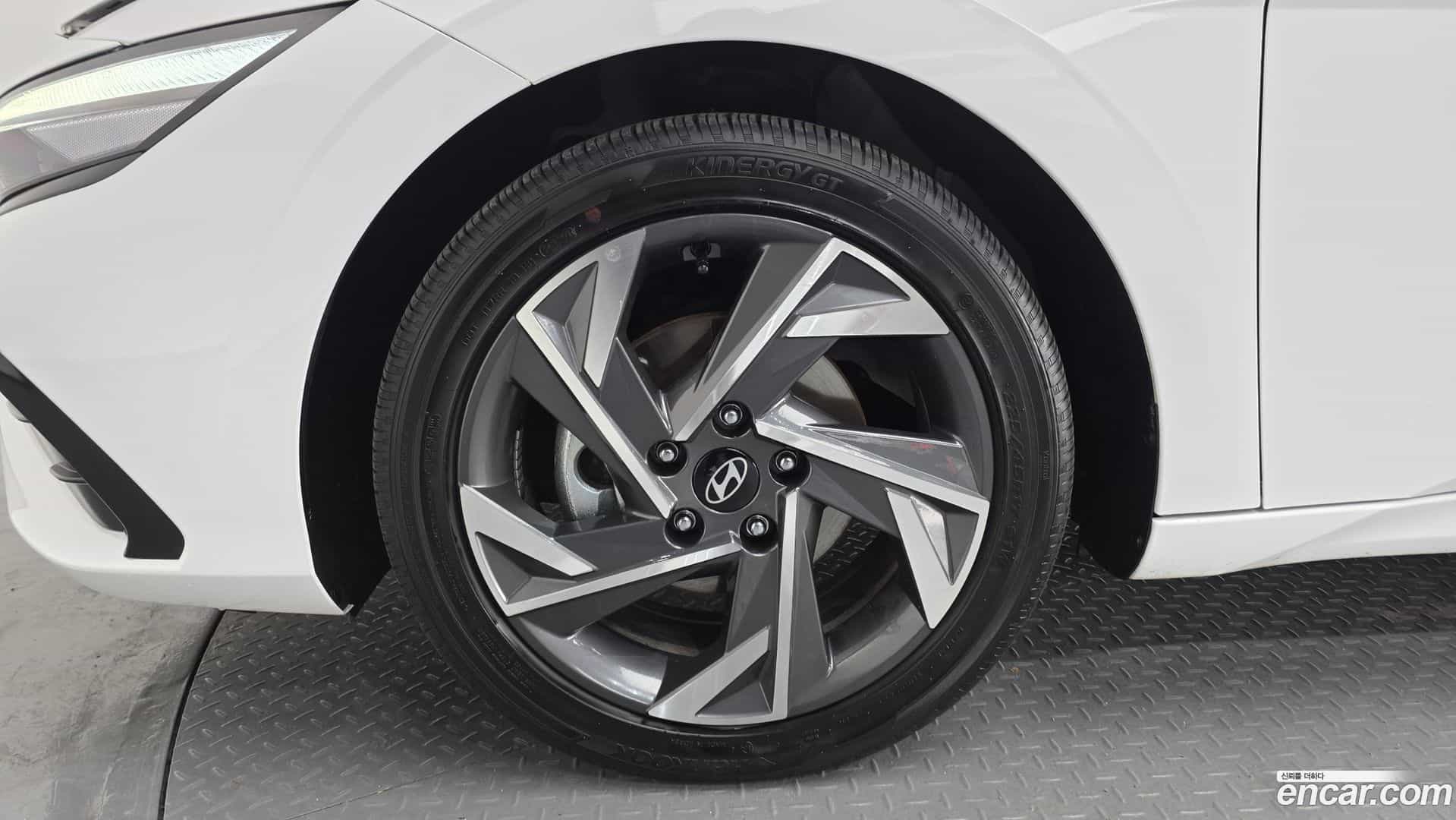 AVANTE Hyundai 2024.5-OUTER-005
