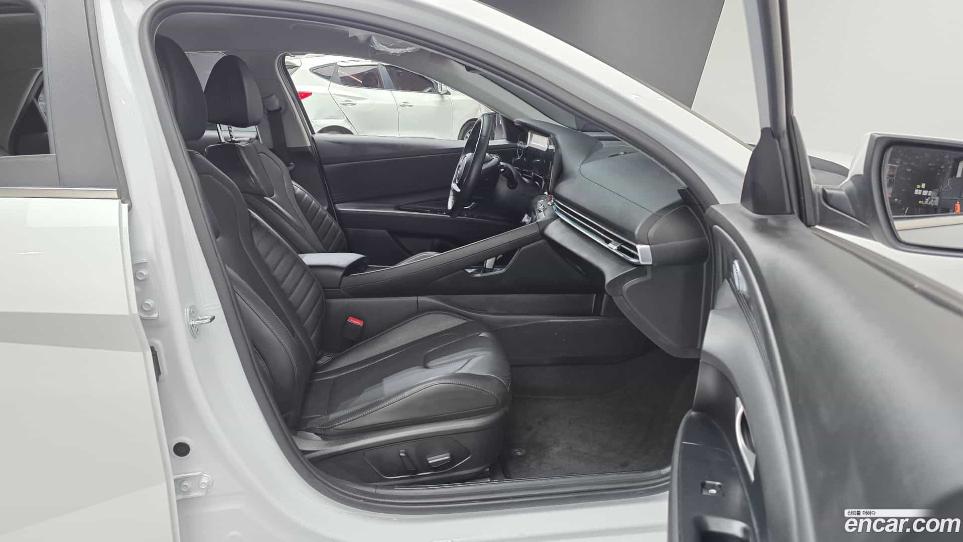AVANTE Hyundai 2024.5-INNER-010