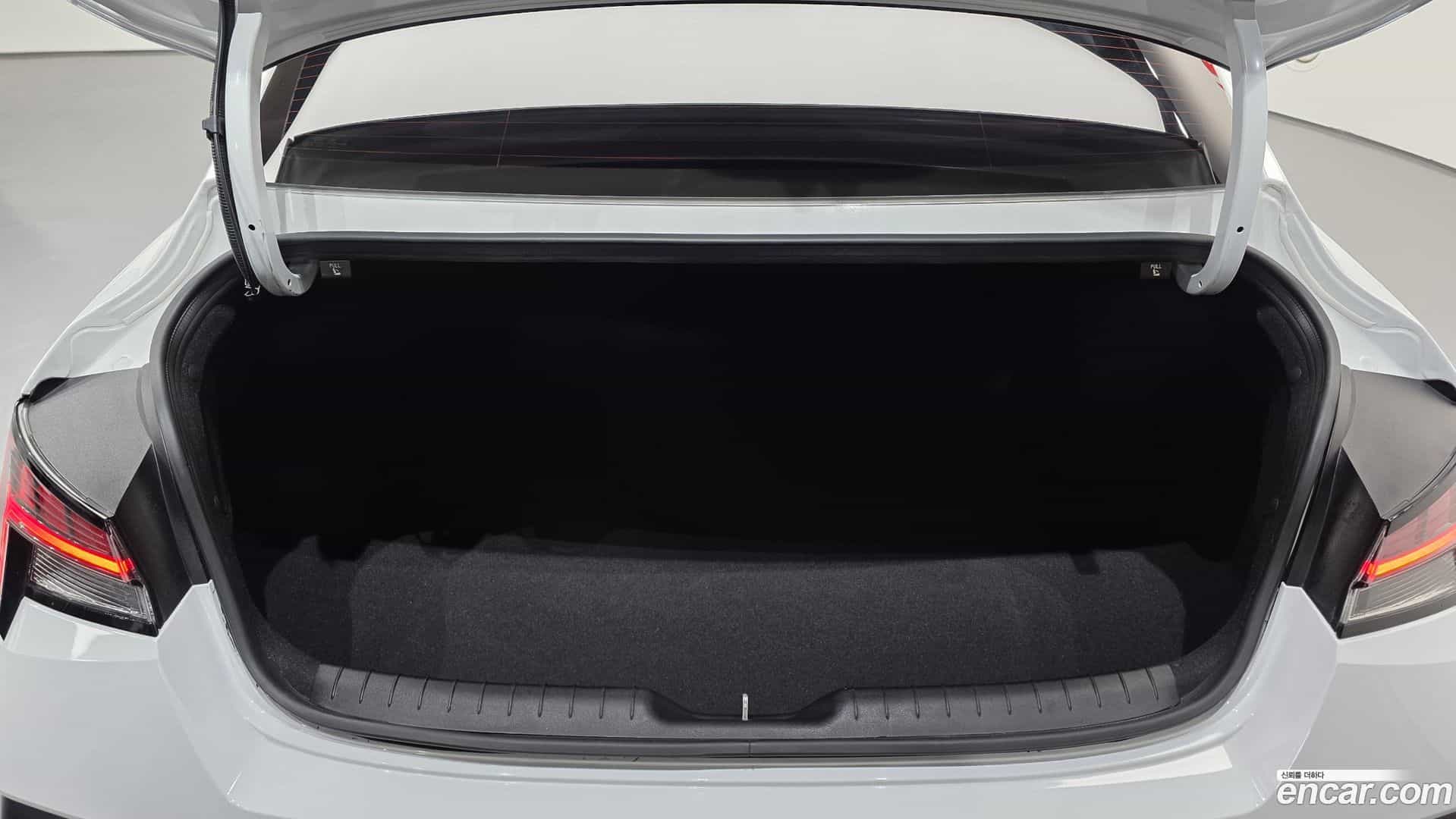 AVANTE Hyundai 2024.5-OPTION-024