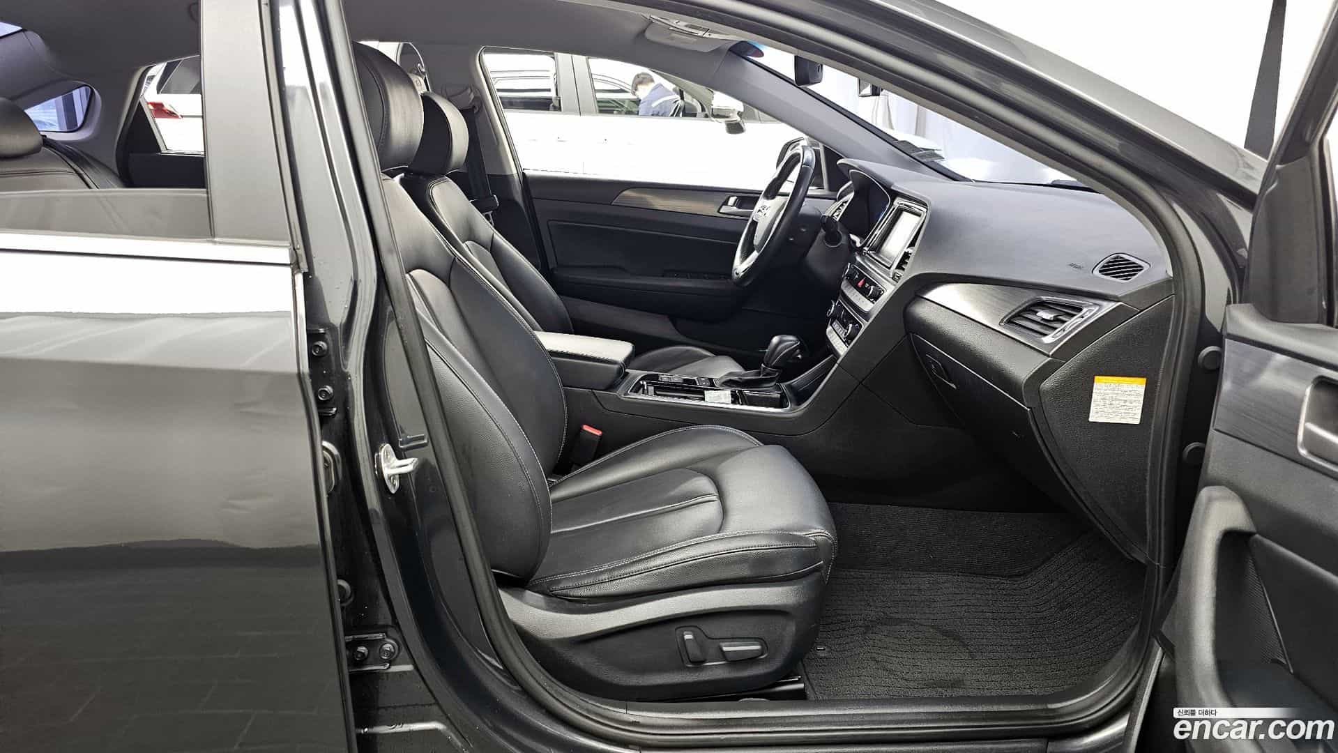 Sonata Hyundai 2017.7-OPTION-015