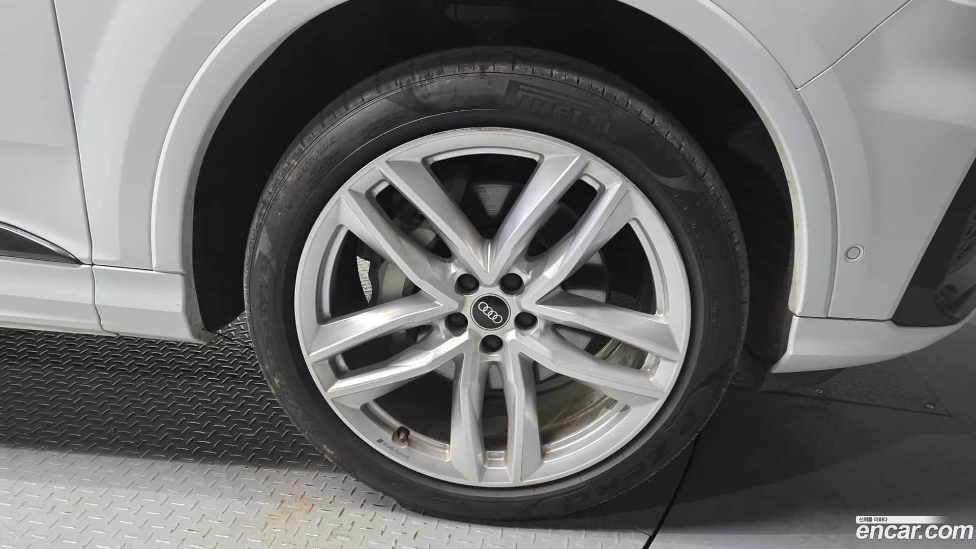 Q7 Audi 2023.2-OUTER-005
