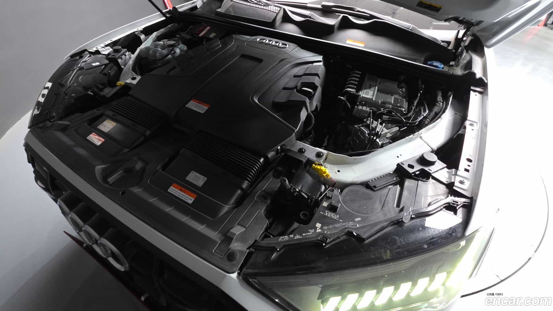 Q7 Audi 2023.2-OUTER-006