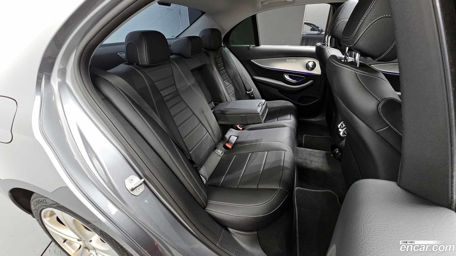 E-Class Mercedes-Benz 2017.0-OPTION-016