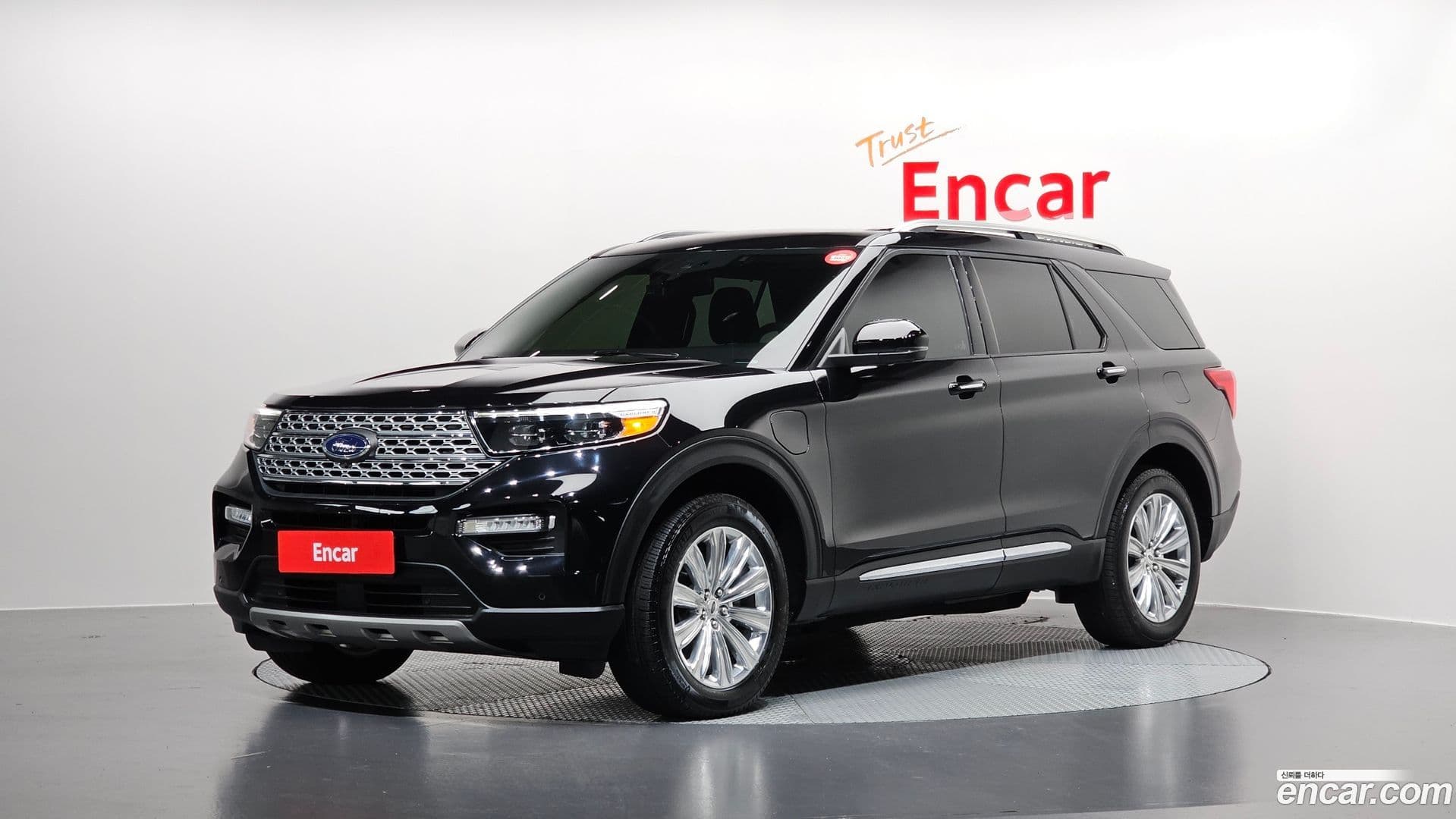 Main__Slider__Photo:Explorer Ford 2021.5-0