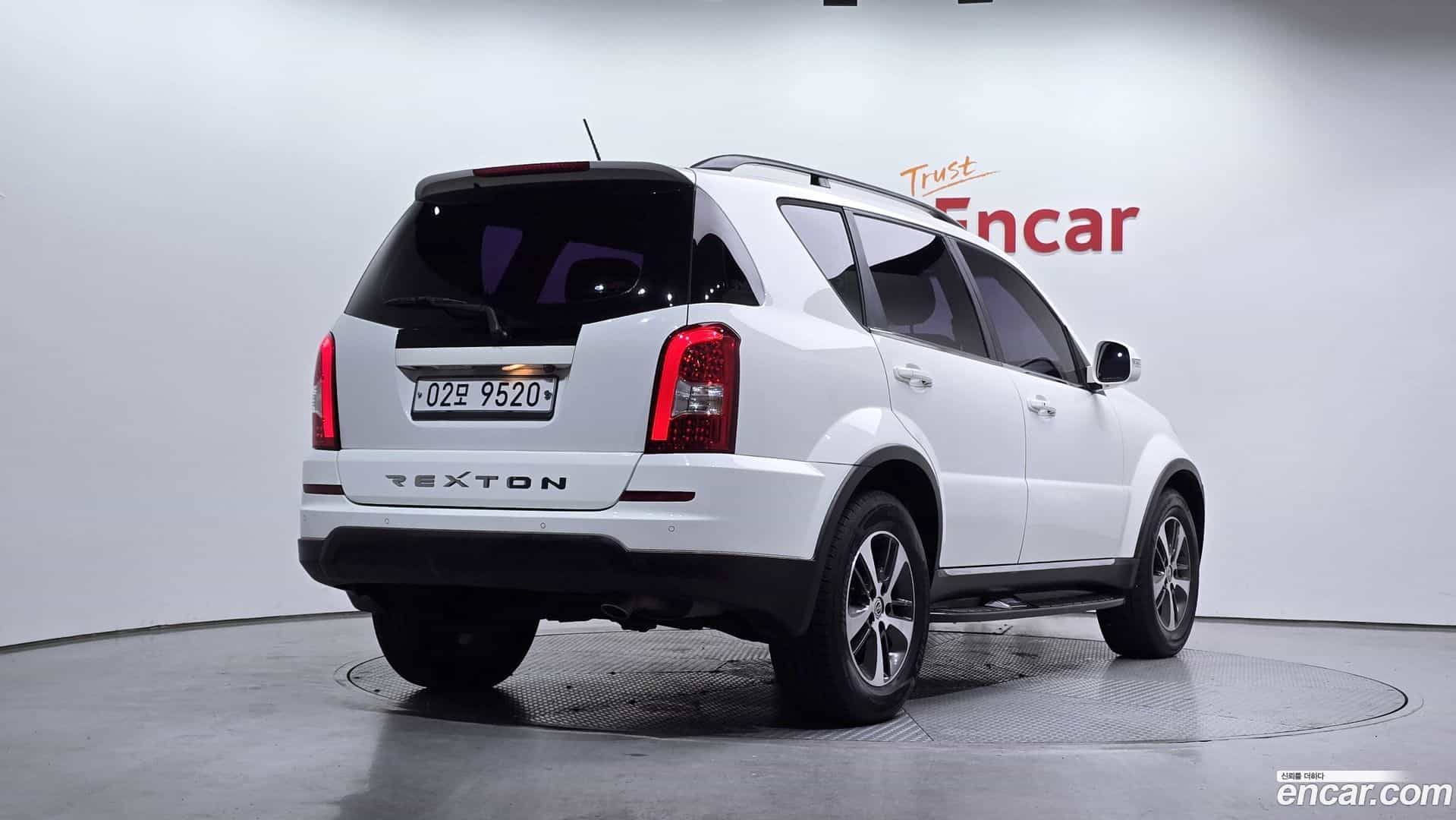 Rexton KG Mobility 2017.0-OUTER-002