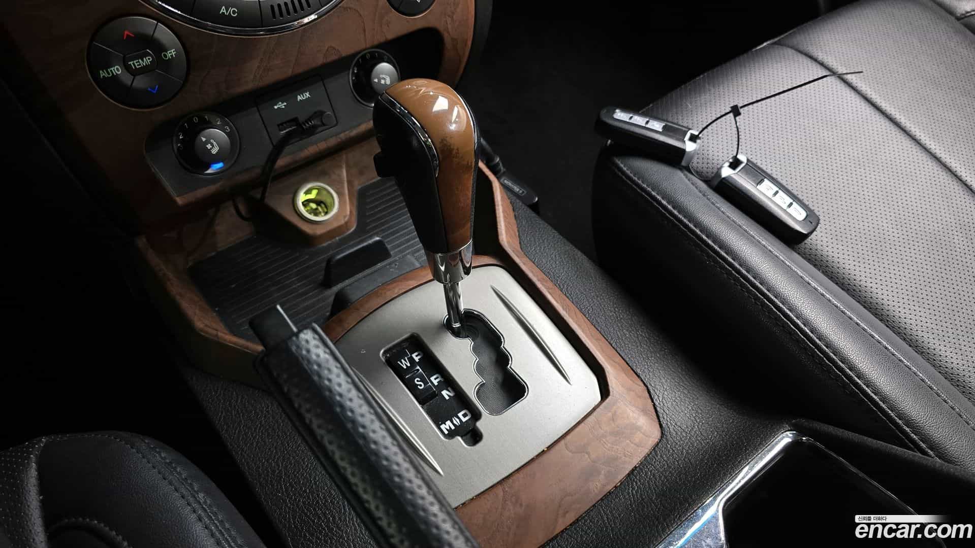 Rexton KG Mobility 2017.0-INNER-009