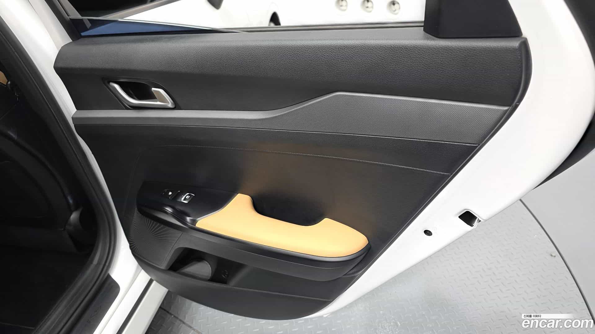 K5 Kia 2022.1-INNER-035