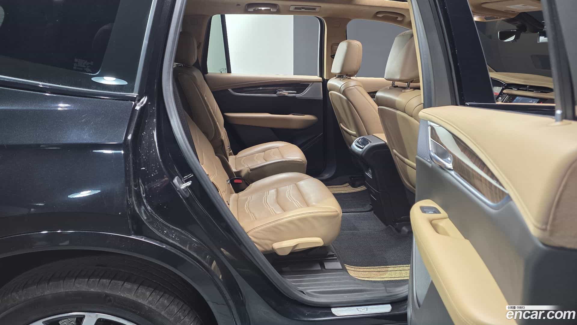 XT6 Cadillac 2023.11-OPTION-016