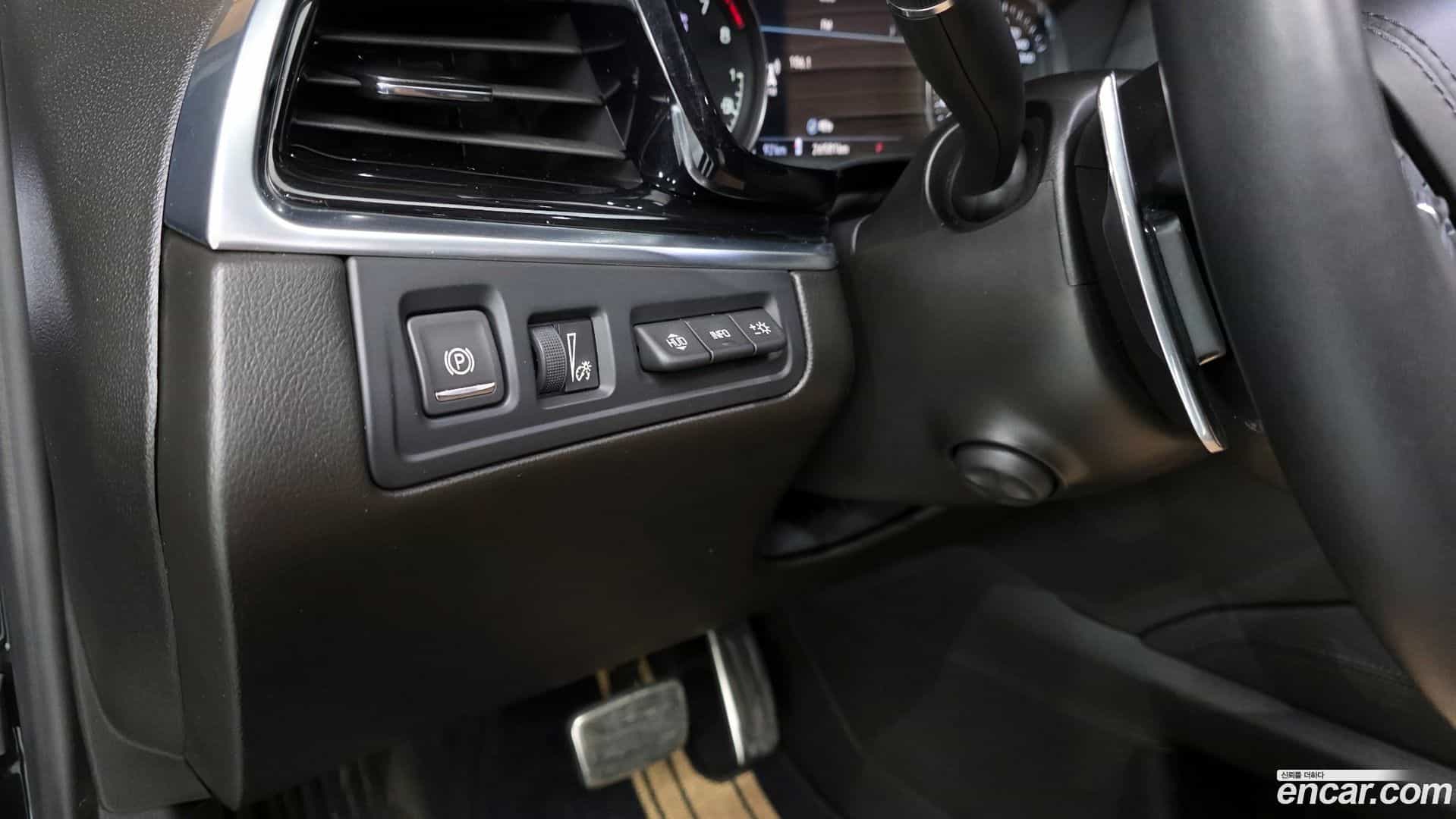 XT6 Cadillac 2023.11-OPTION-041