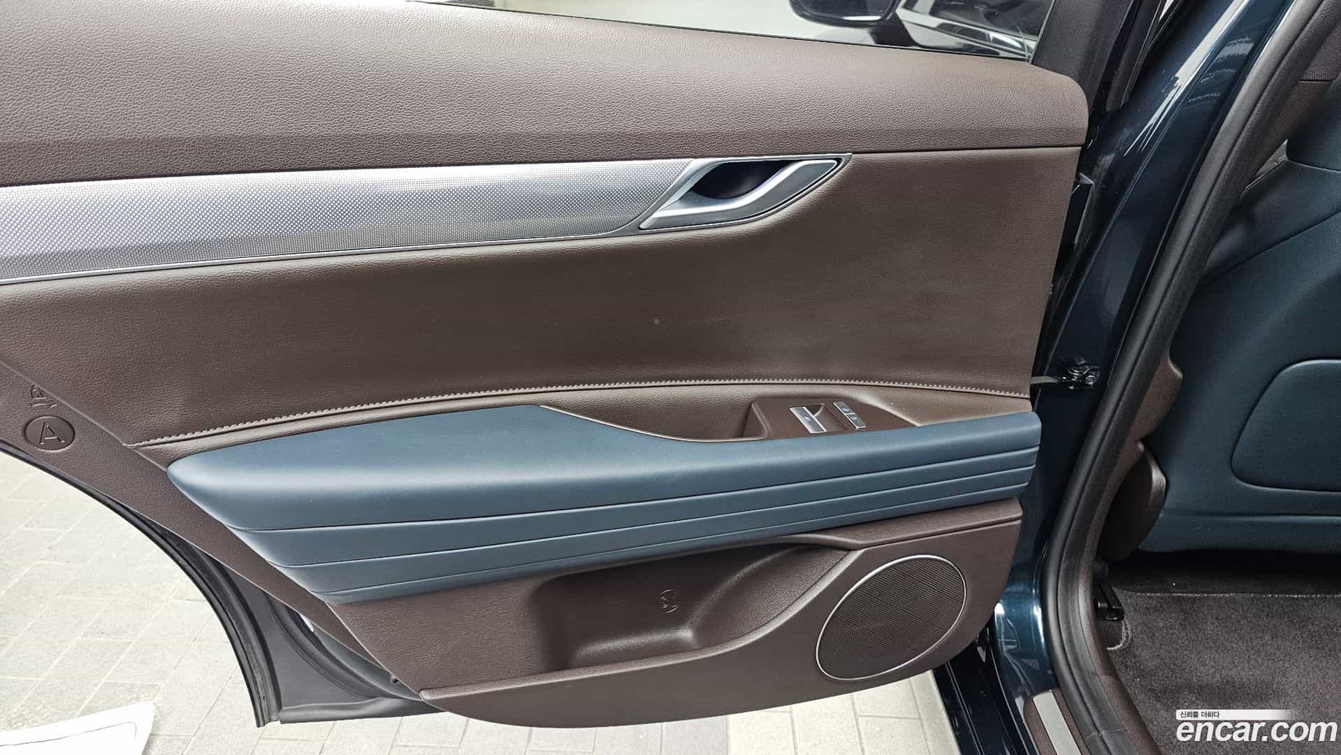 G80 Genesis 2021.11-INNER-035