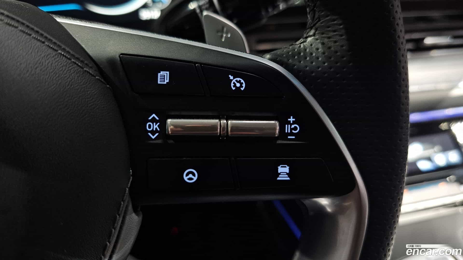 Grandeur Hyundai 2021.8-OPTION-045