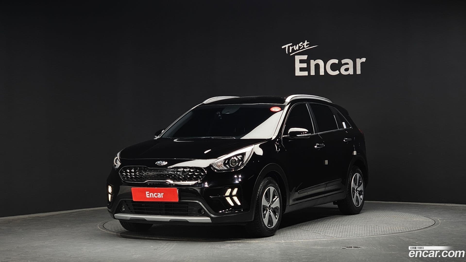 Main__Slider__Photo:Niro Kia 2020.2-0