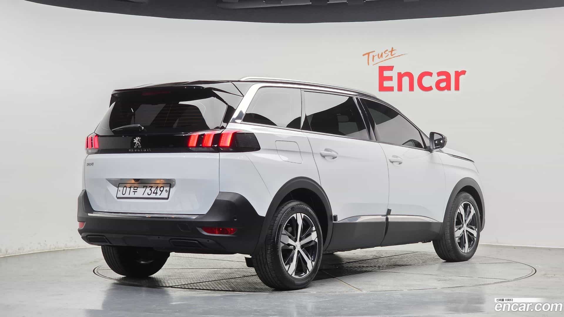 5008 Peugeot 2019.2-OUTER-002