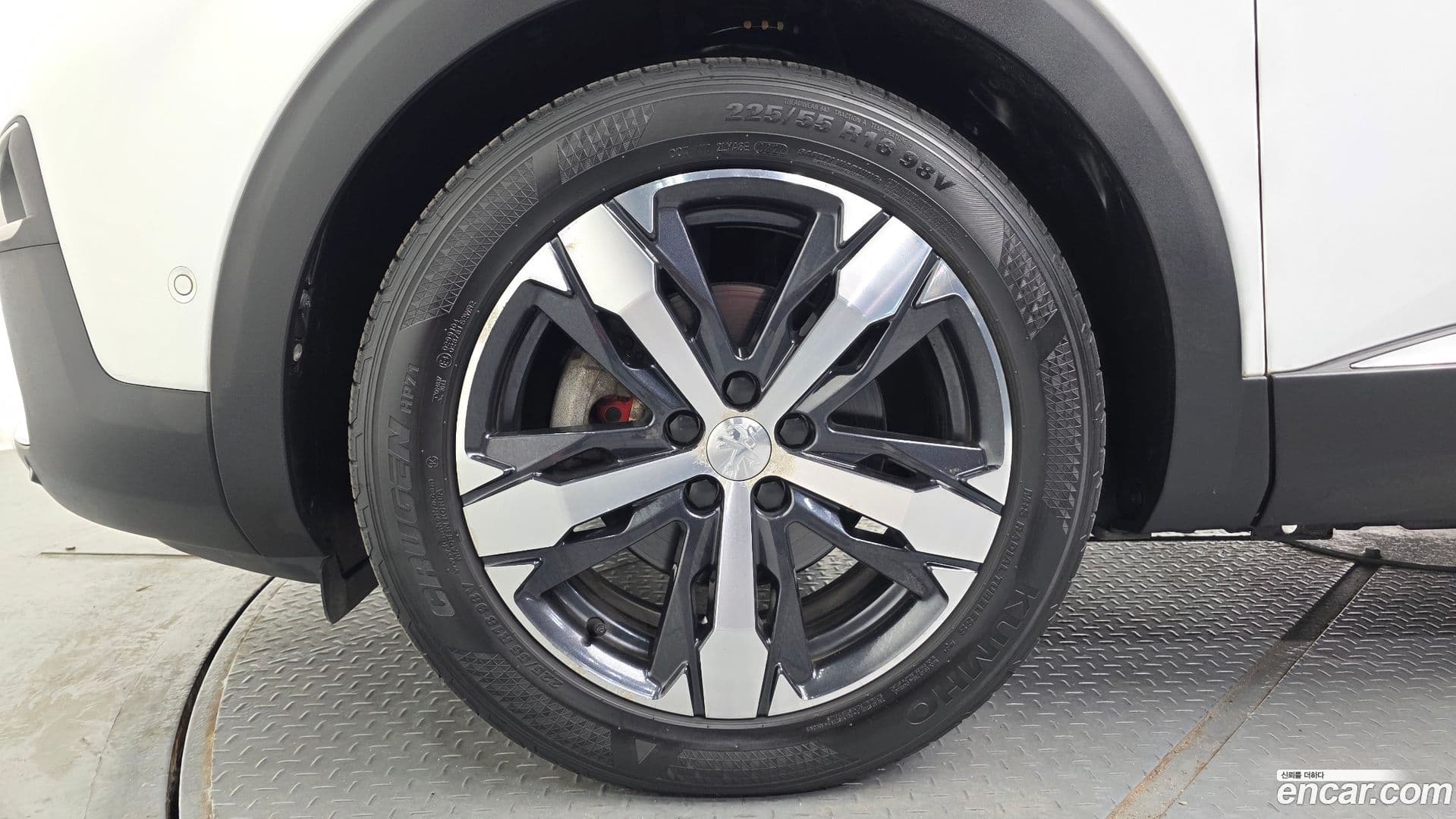 Main__Slider__Photo:5008 Peugeot 2019.2-4