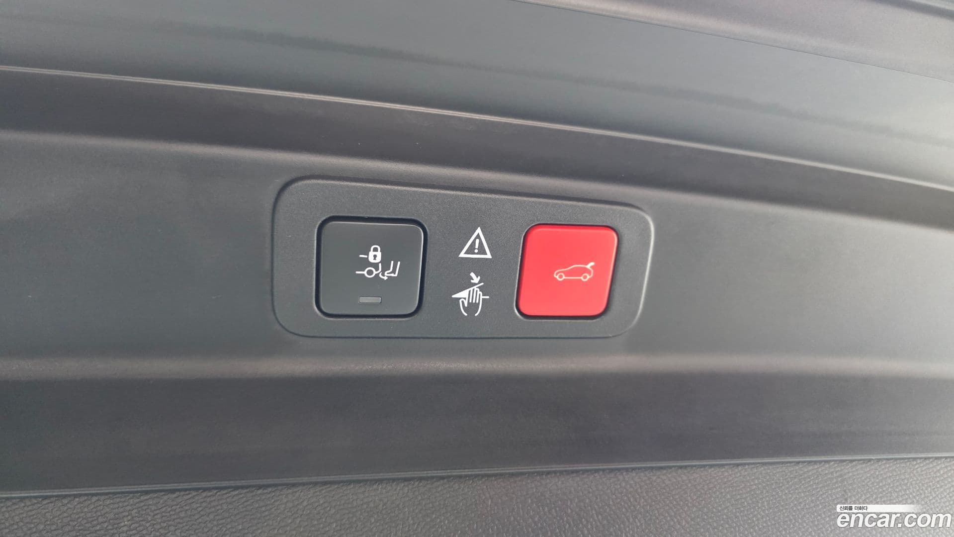 Main__Slider__Photo:5008 Peugeot 2019.2-19
