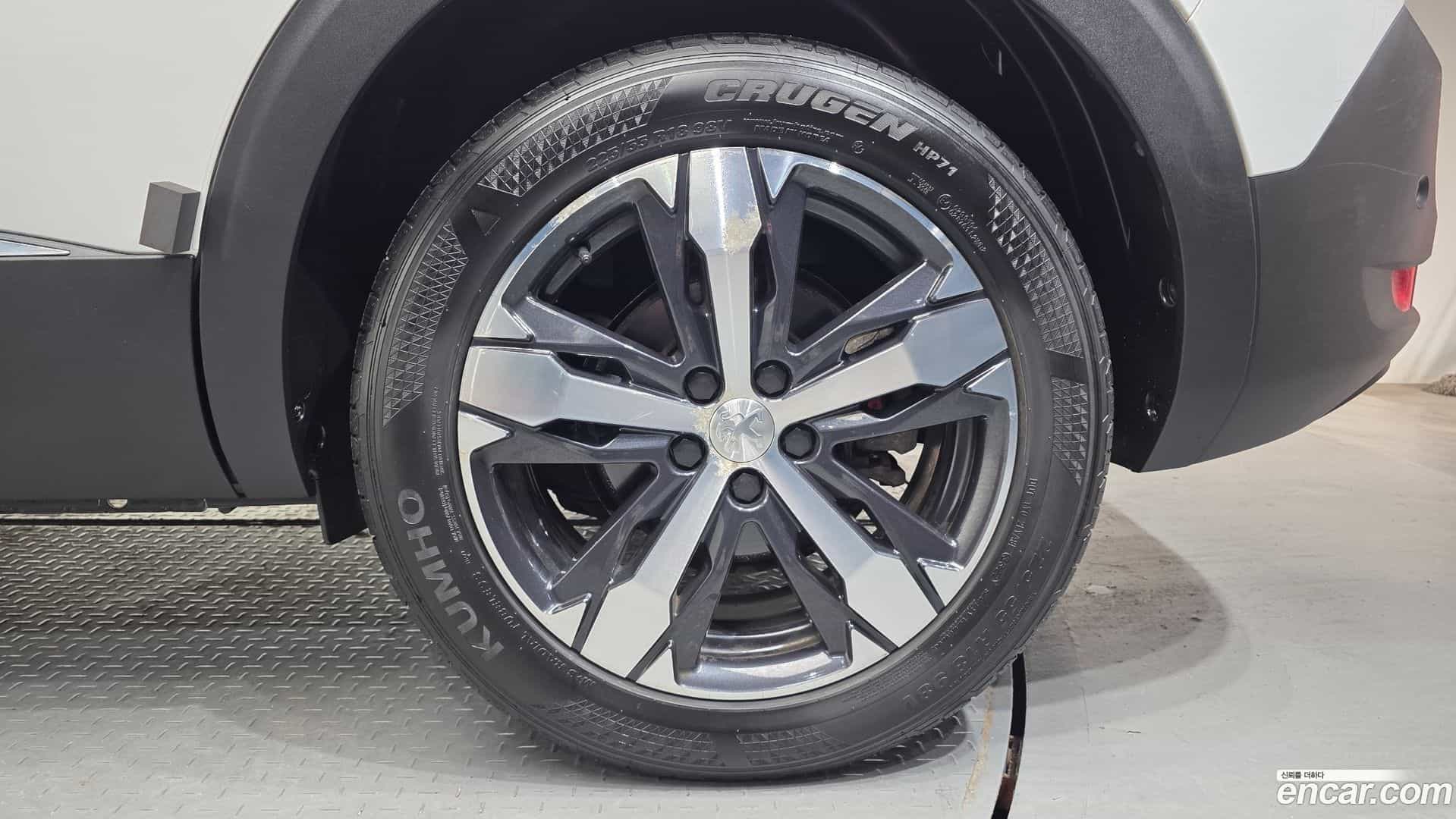 5008 Peugeot 2019.2-OUTER-031