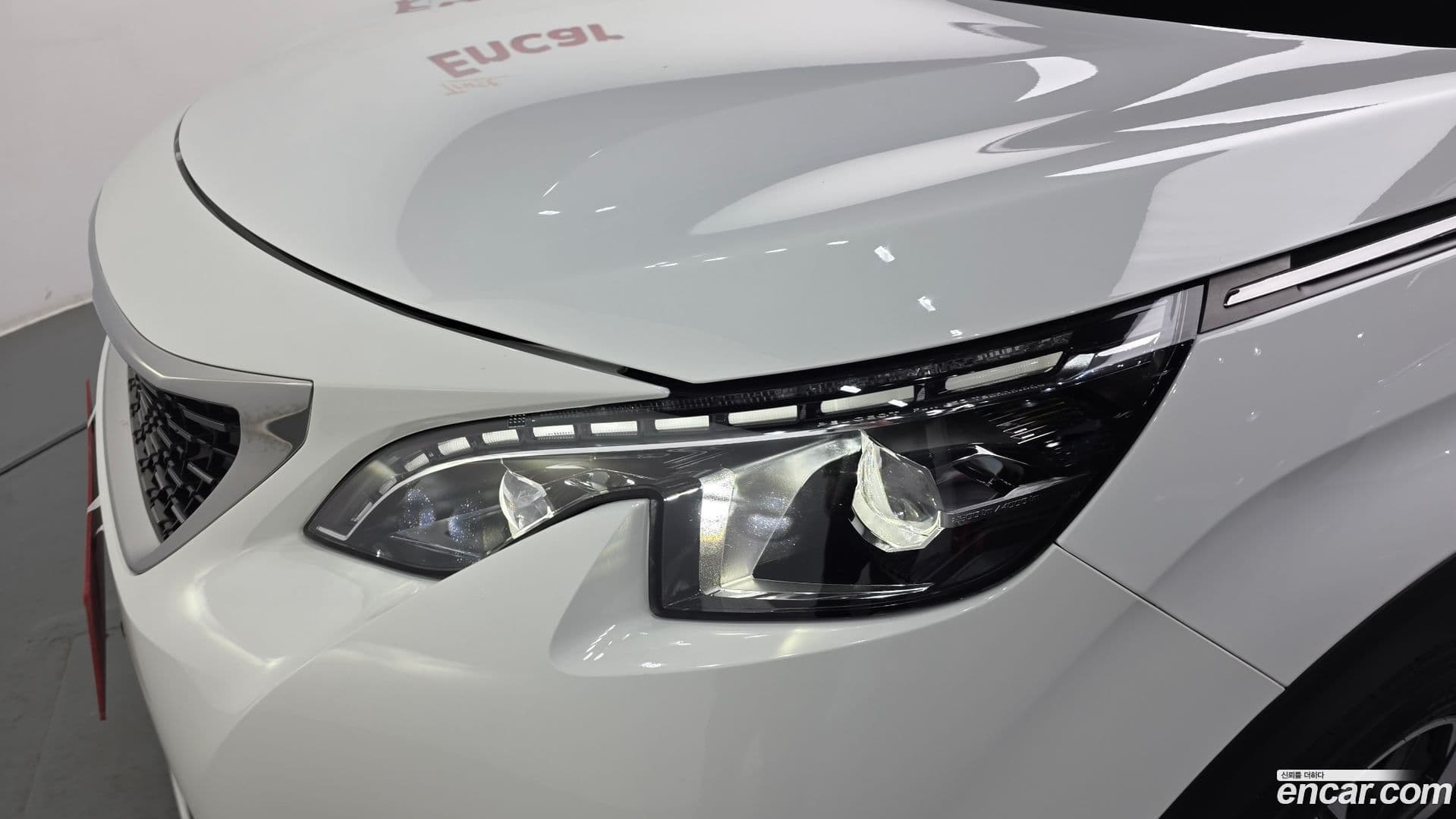 Main__Slider__Photo:5008 Peugeot 2019.2-21