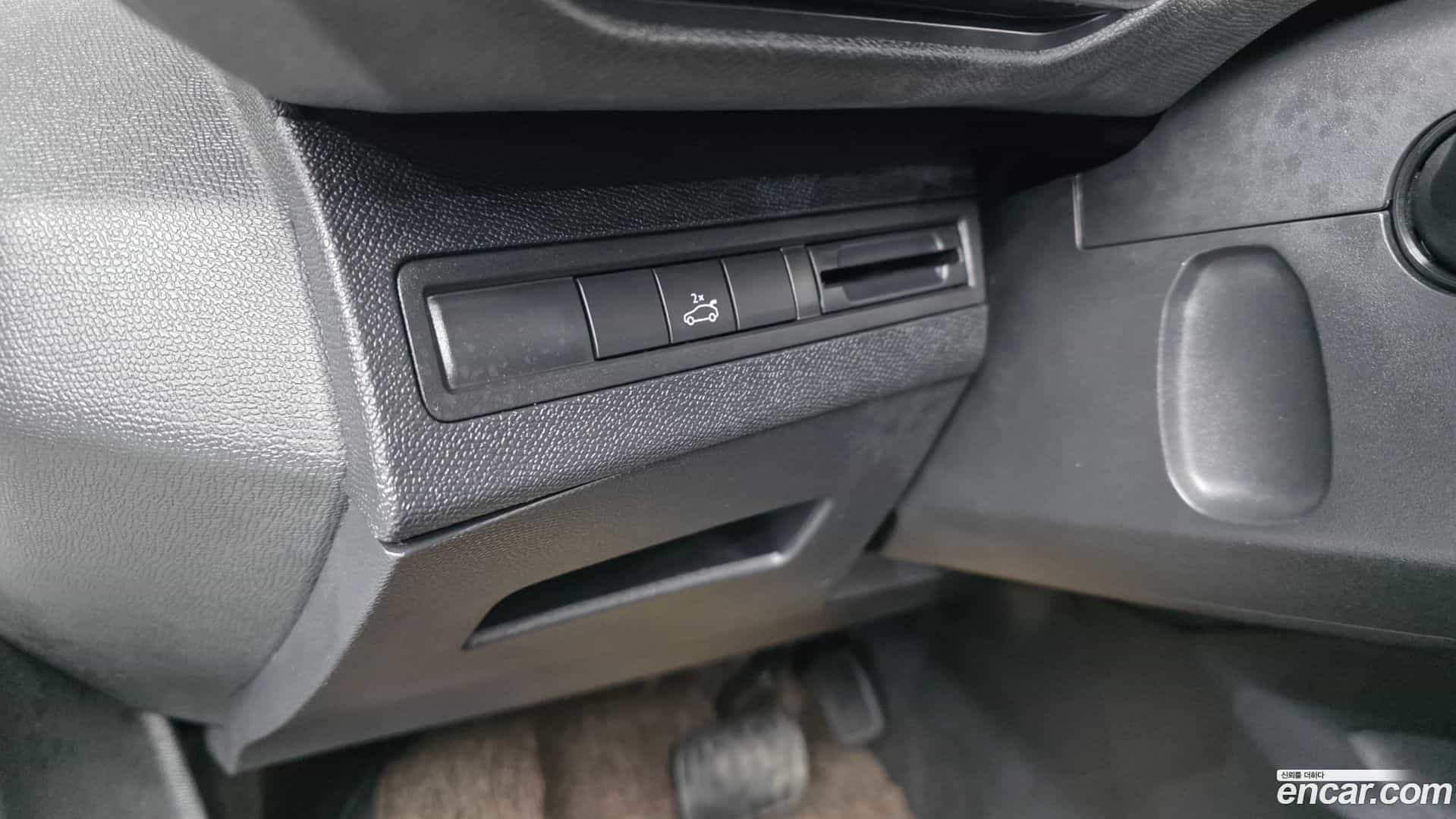 5008 Peugeot 2019.2-INNER-036