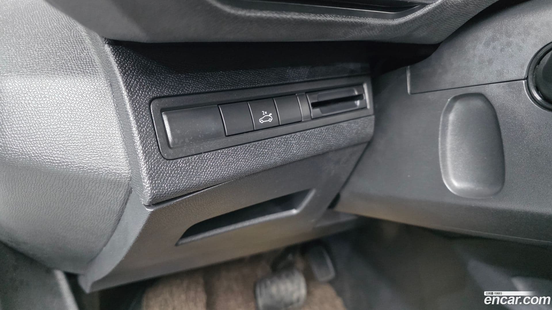 Main__Slider__Photo:5008 Peugeot 2019.2-25