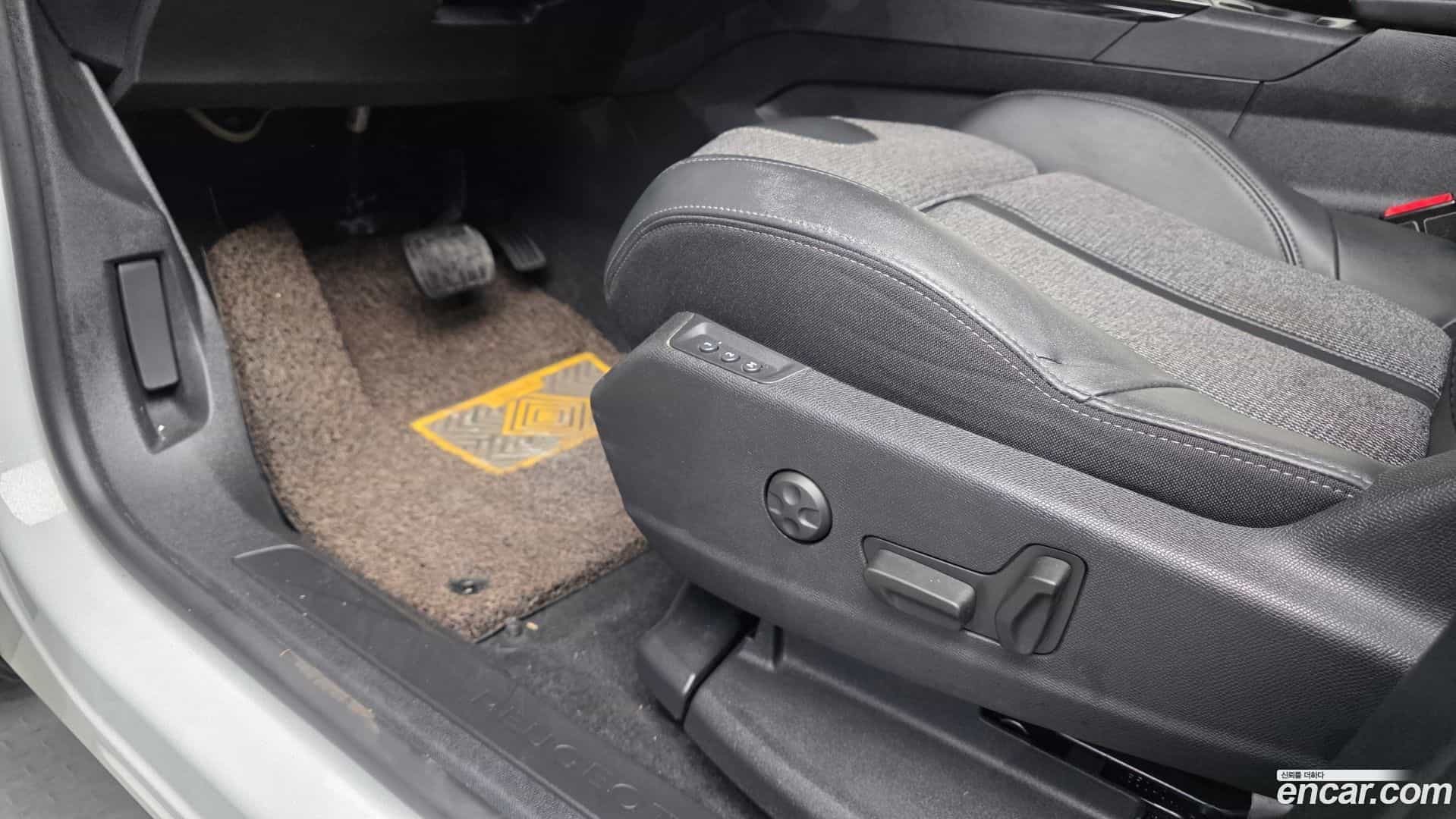 5008 Peugeot 2019.2-OPTION-042