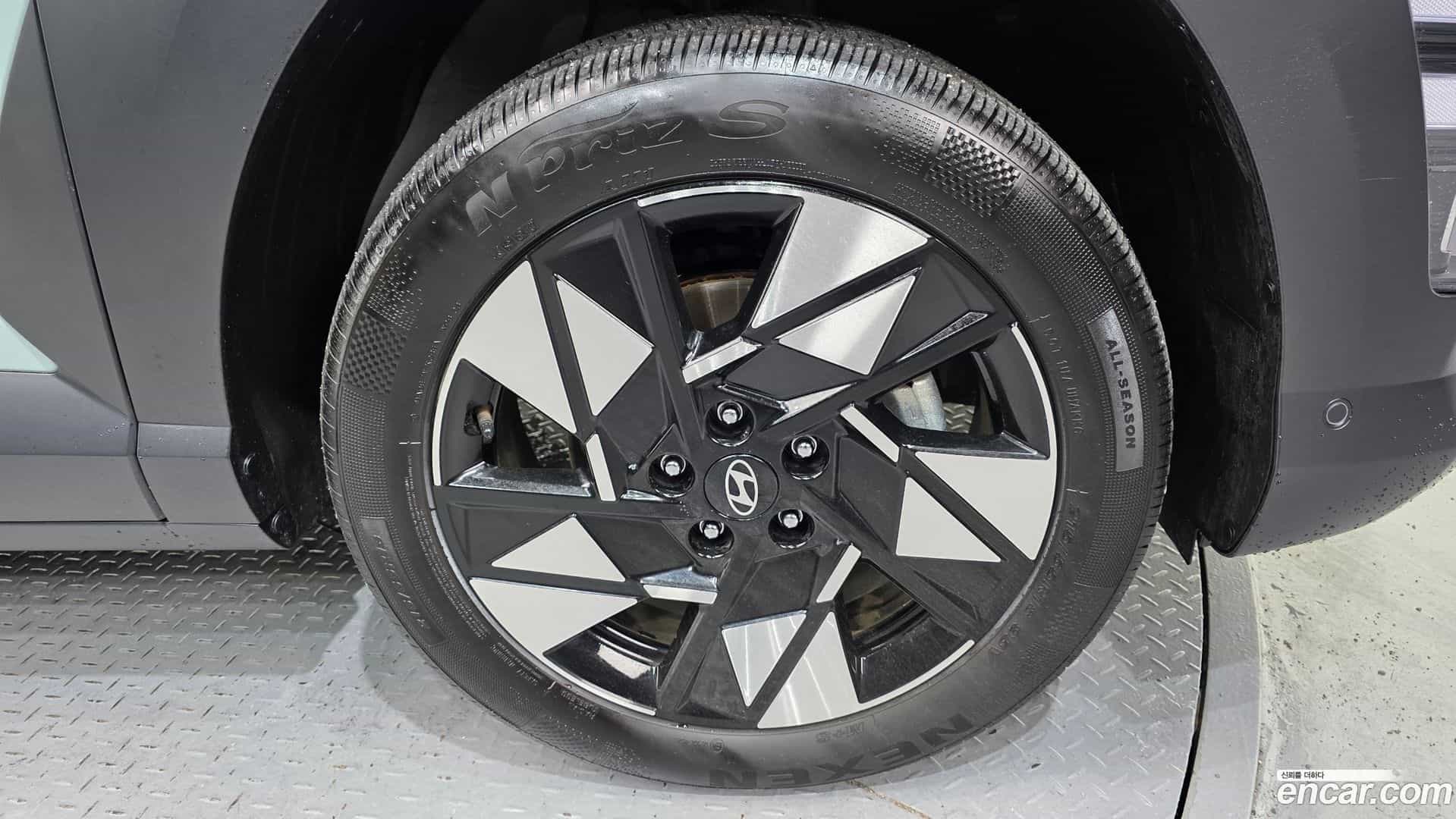 Kona Hyundai 2024.7-OUTER-005