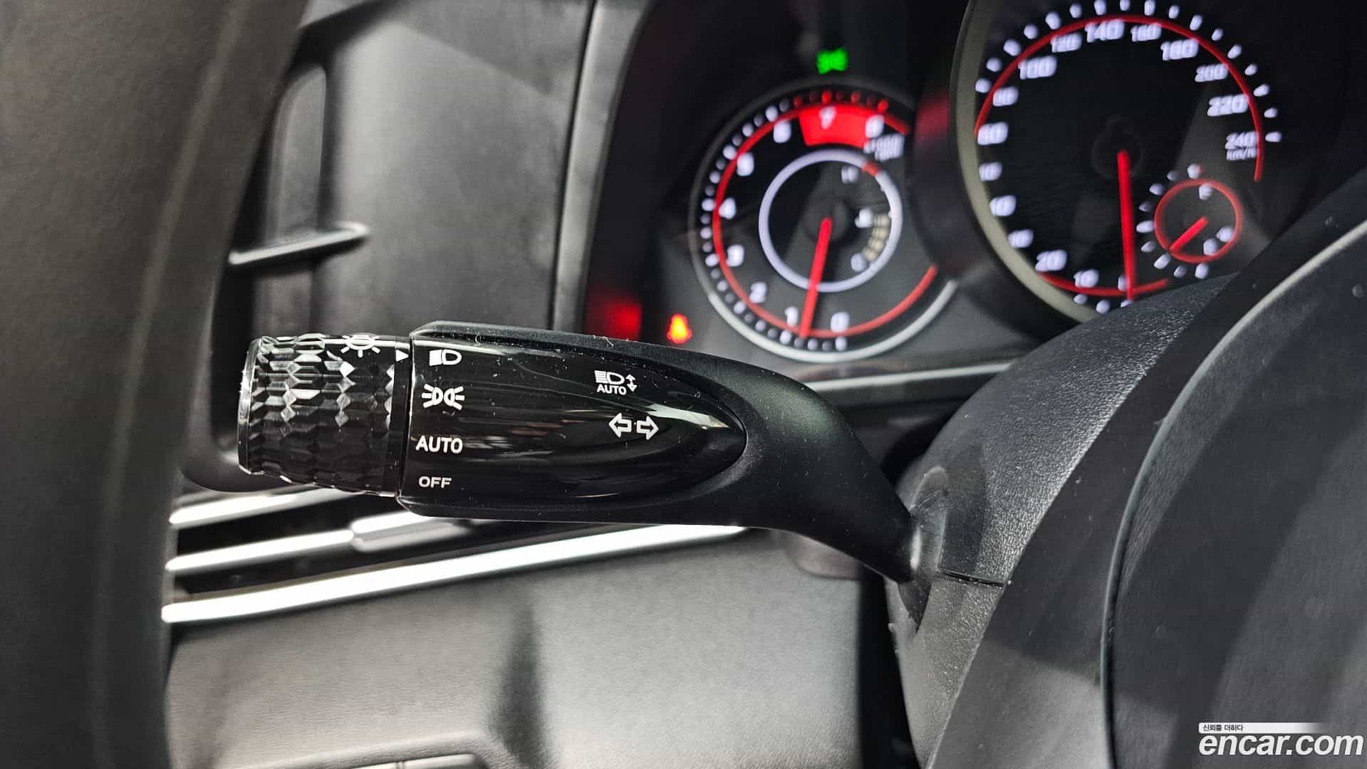 AVANTE Hyundai 2023.0-OPTION-019