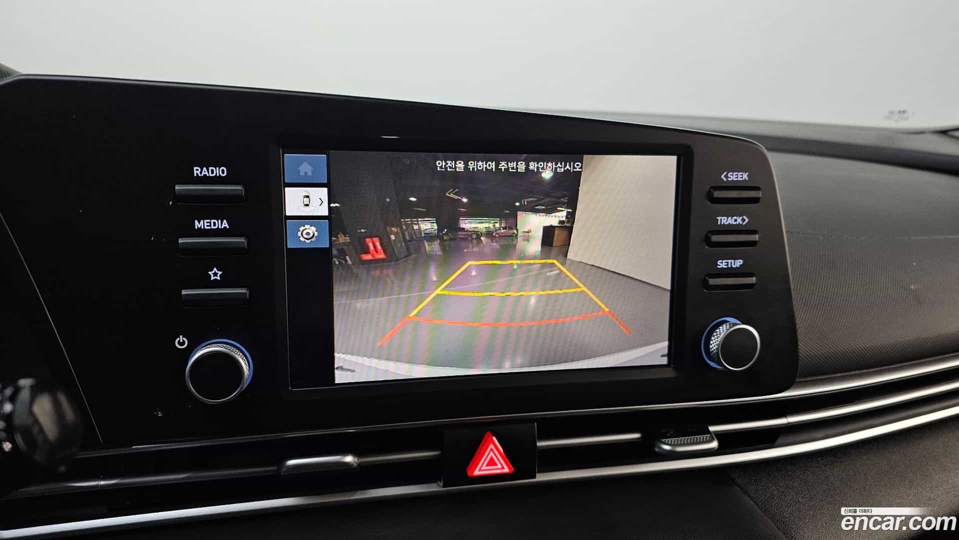 AVANTE Hyundai 2023.0-OPTION-022