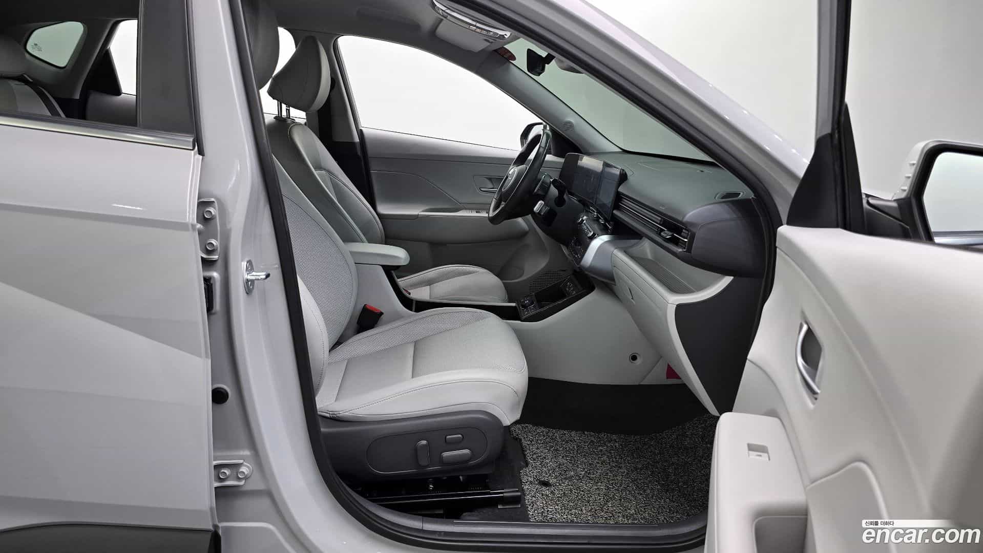 Kona Hyundai 2023.4-OPTION-015
