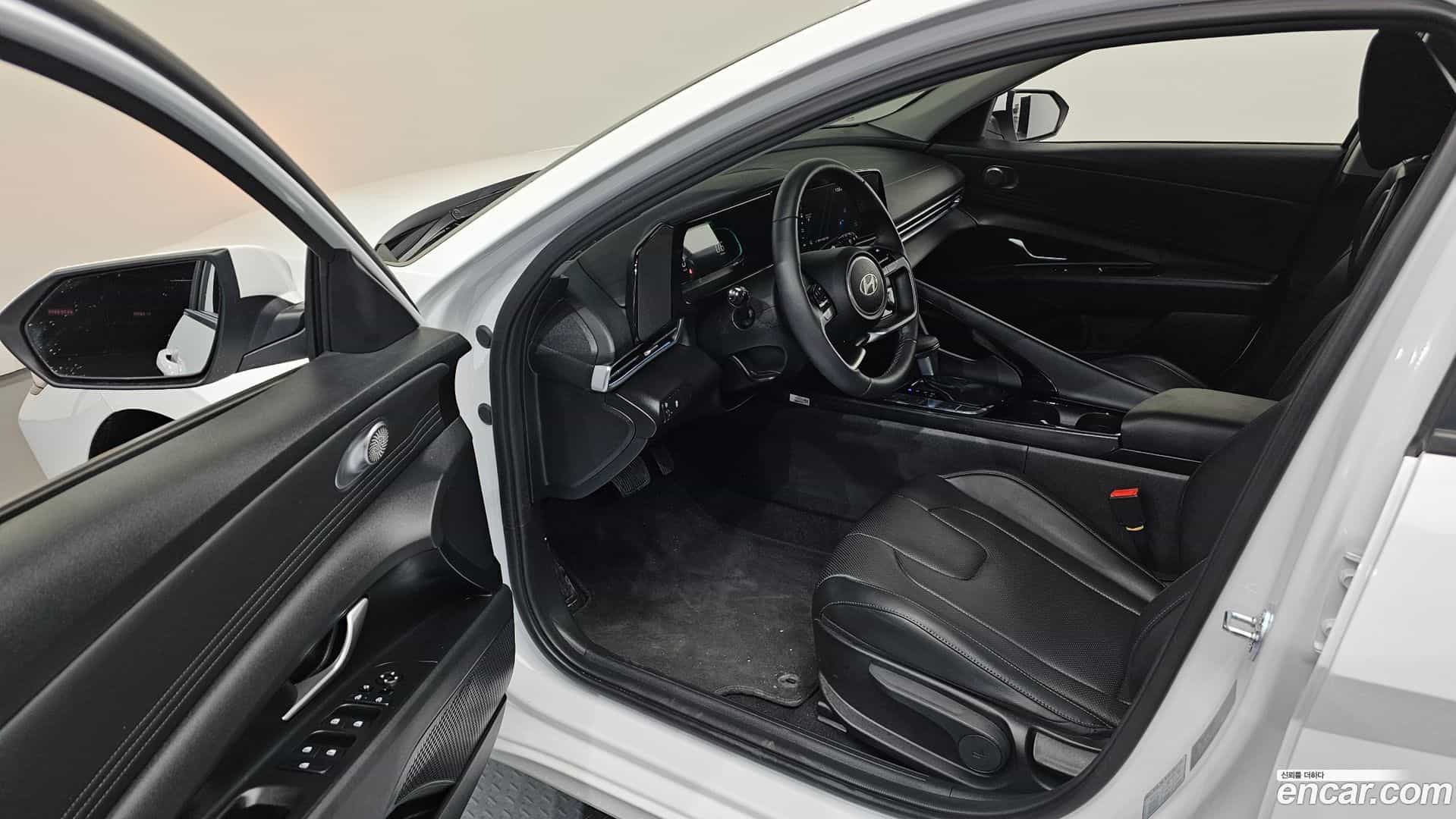 AVANTE Hyundai 2024.11-INNER-010