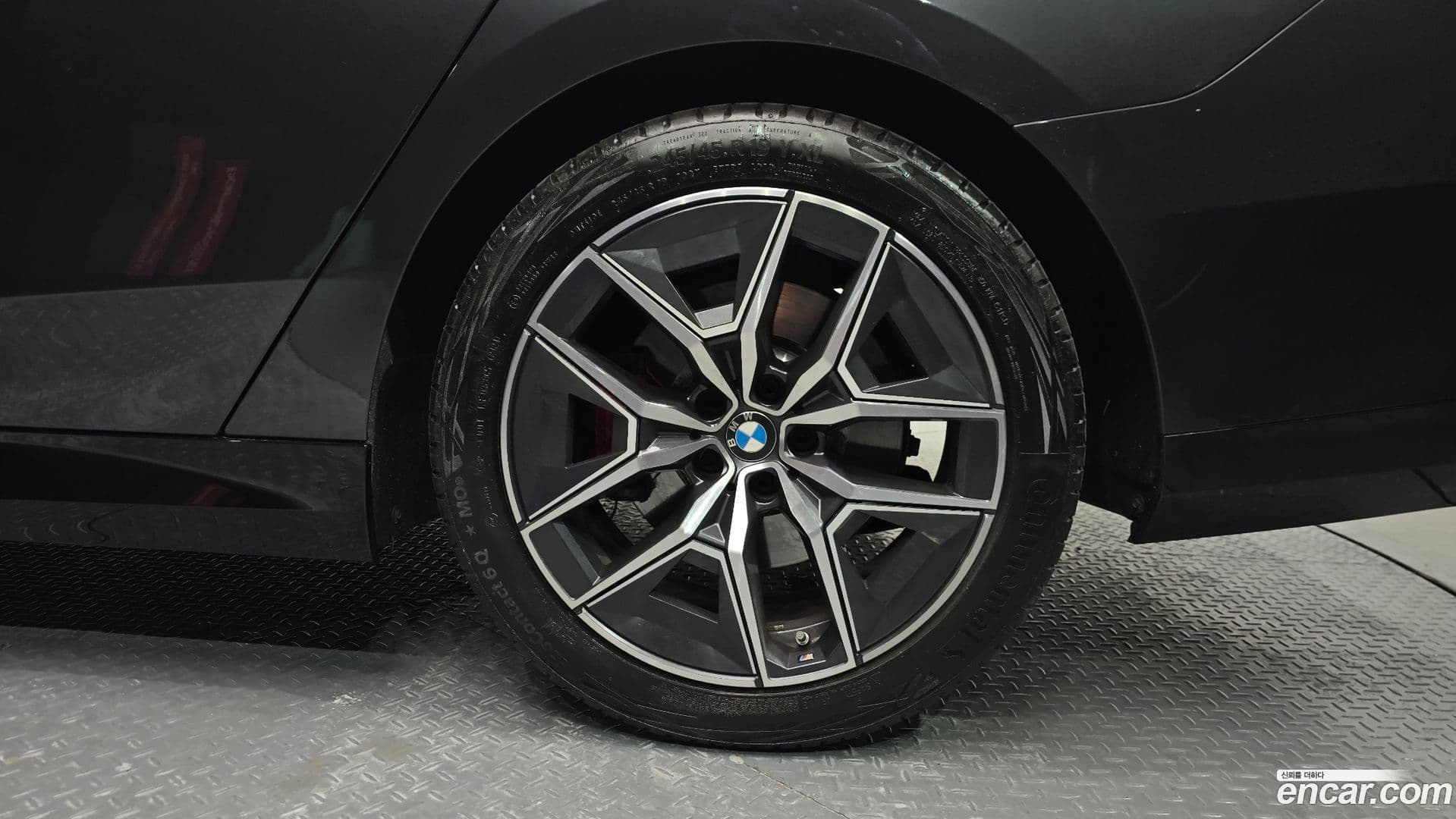 Main__Slider__Photo:5-Series BMW 2024.11-4