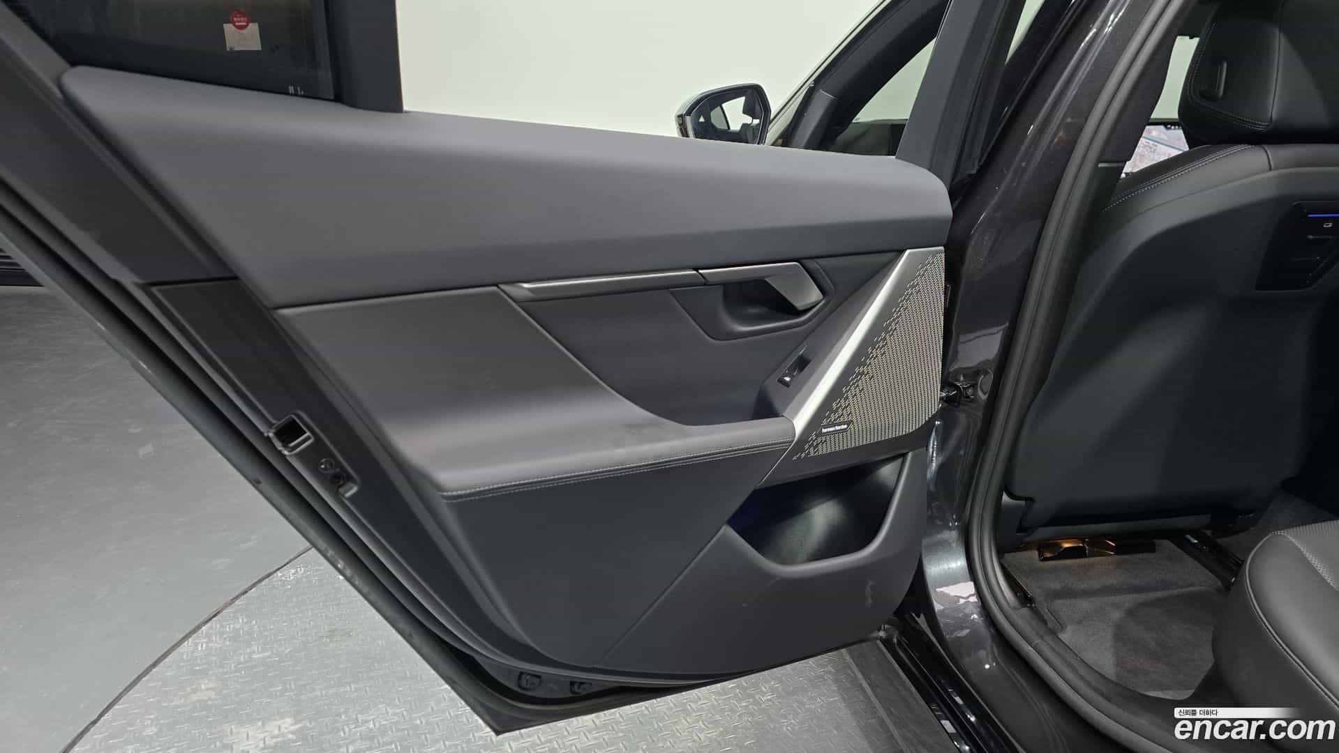 5-Series BMW 2024.11-INNER-035
