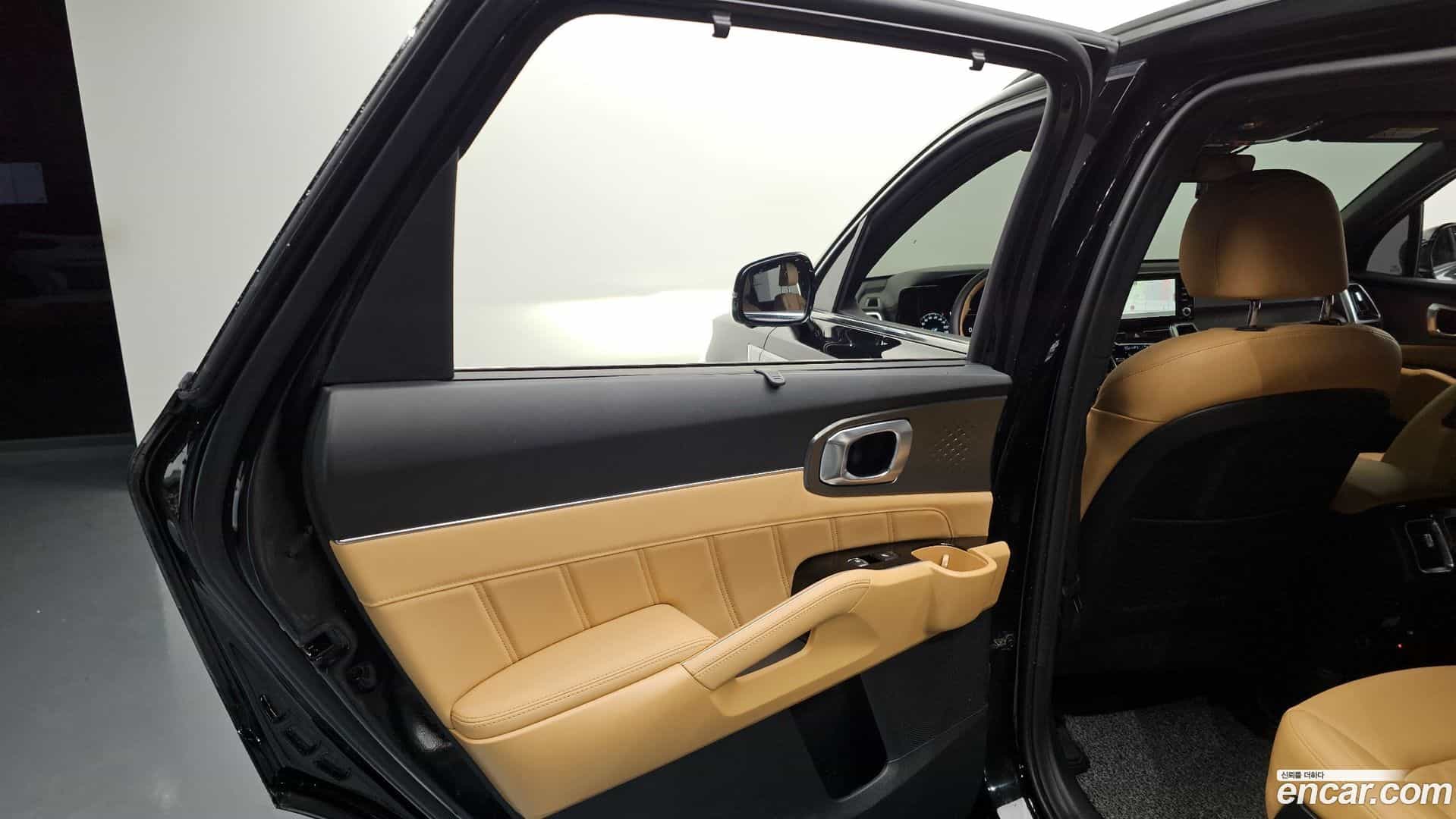 Sorento Kia 2023.2-INNER-035