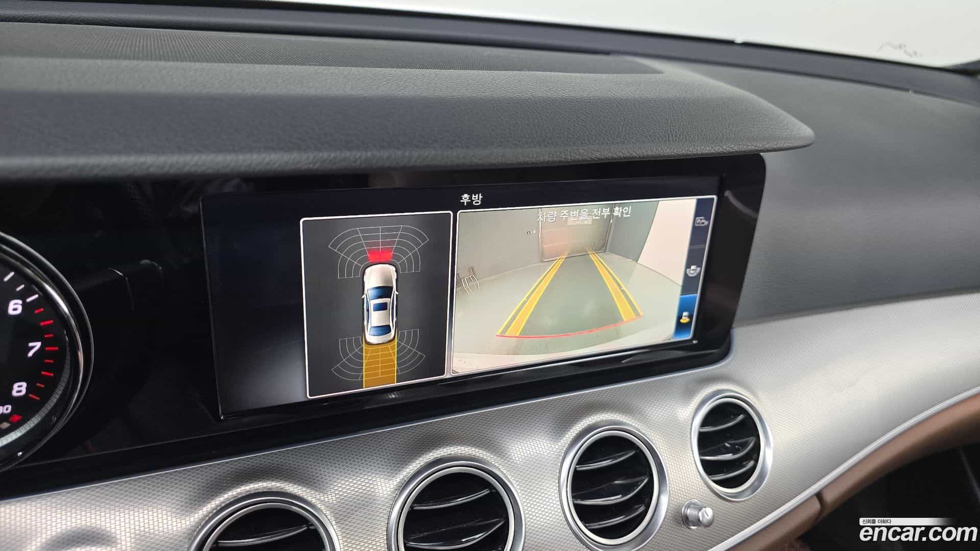E-Class Mercedes-Benz 2018.1-OPTION-018