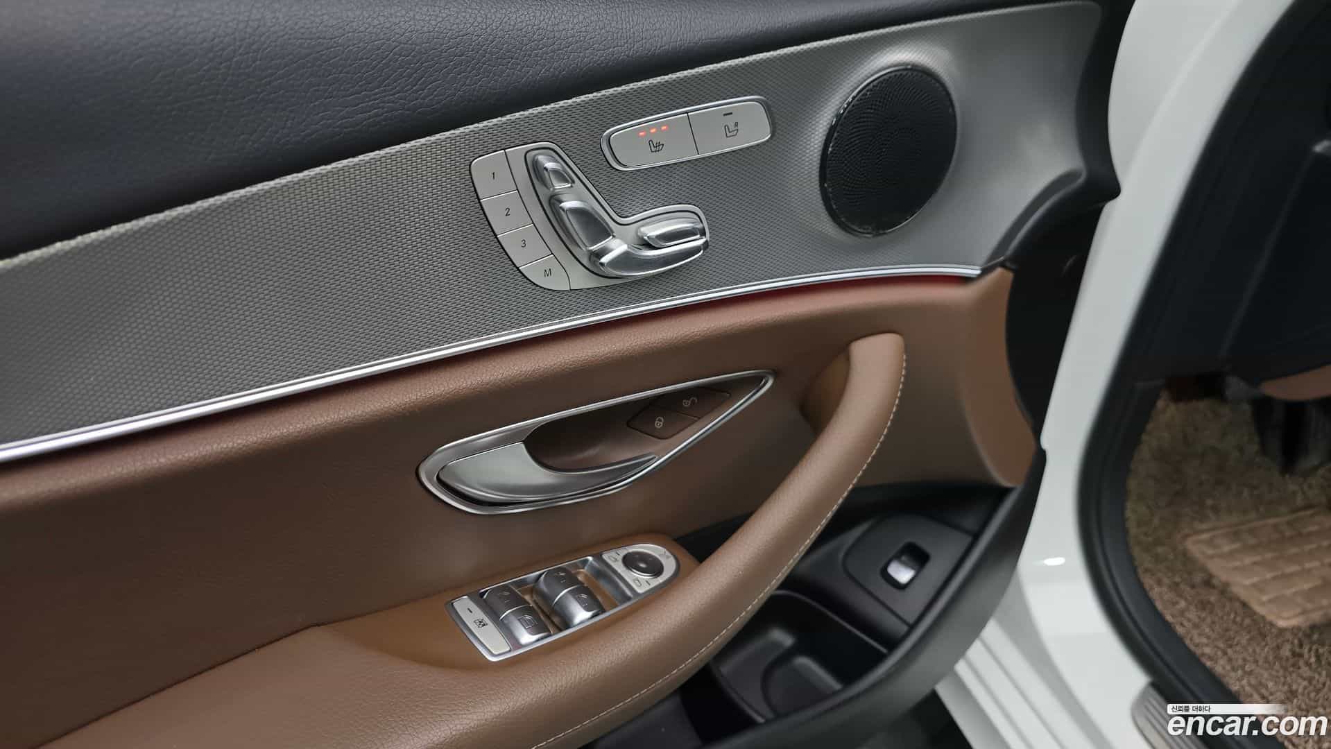 E-Class Mercedes-Benz 2018.1-OPTION-022