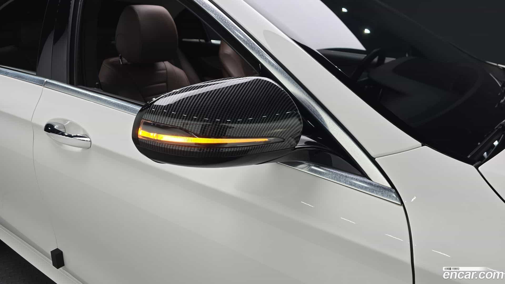 E-Class Mercedes-Benz 2018.1-OPTION-042