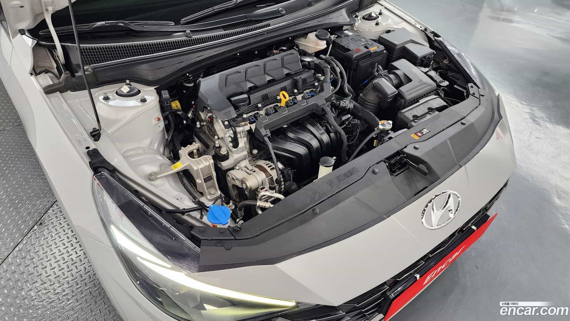 AVANTE Hyundai 2023.0-OUTER-006