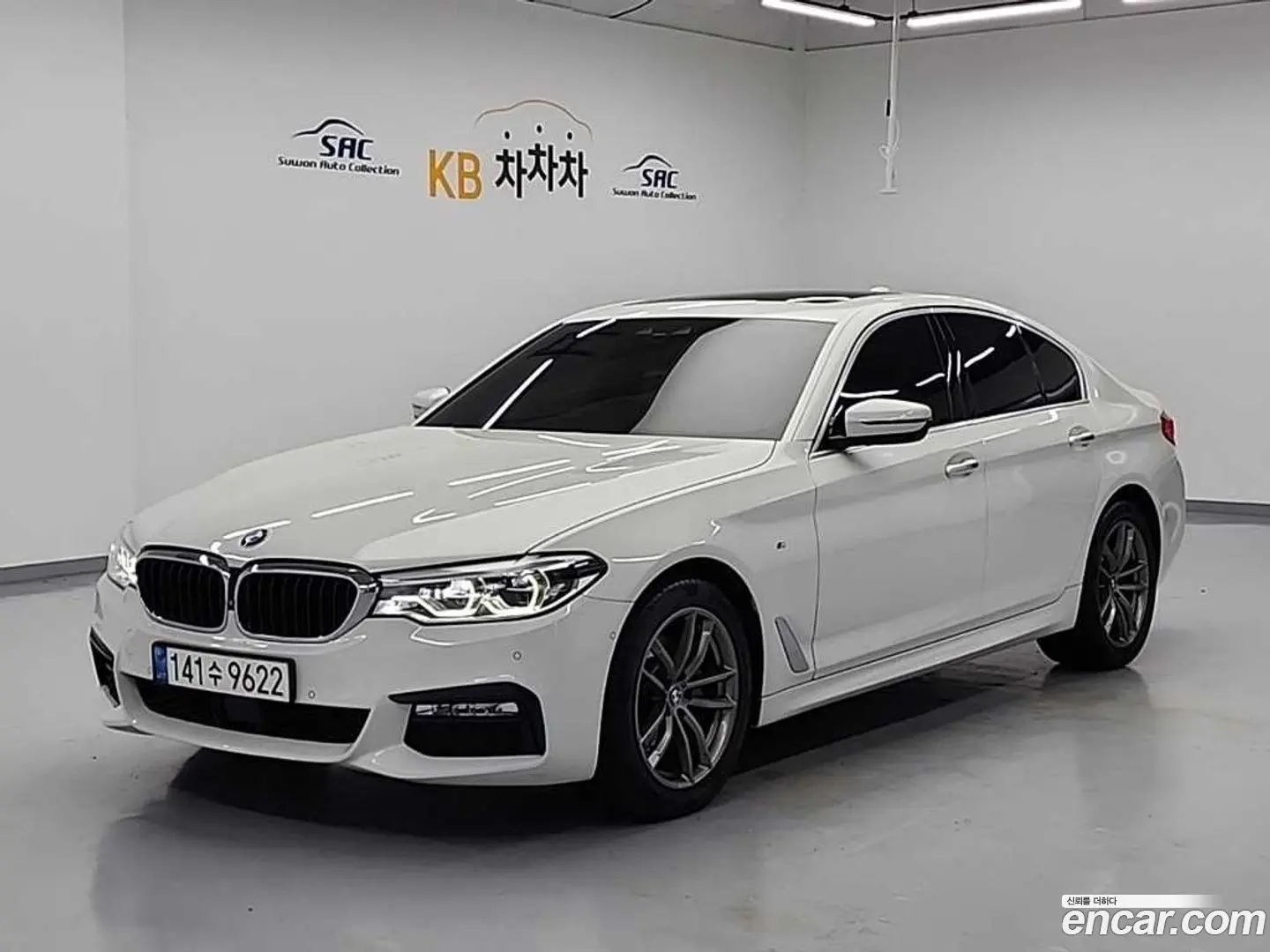 Main__Slider__Photo:5-Series BMW 2018.6-0