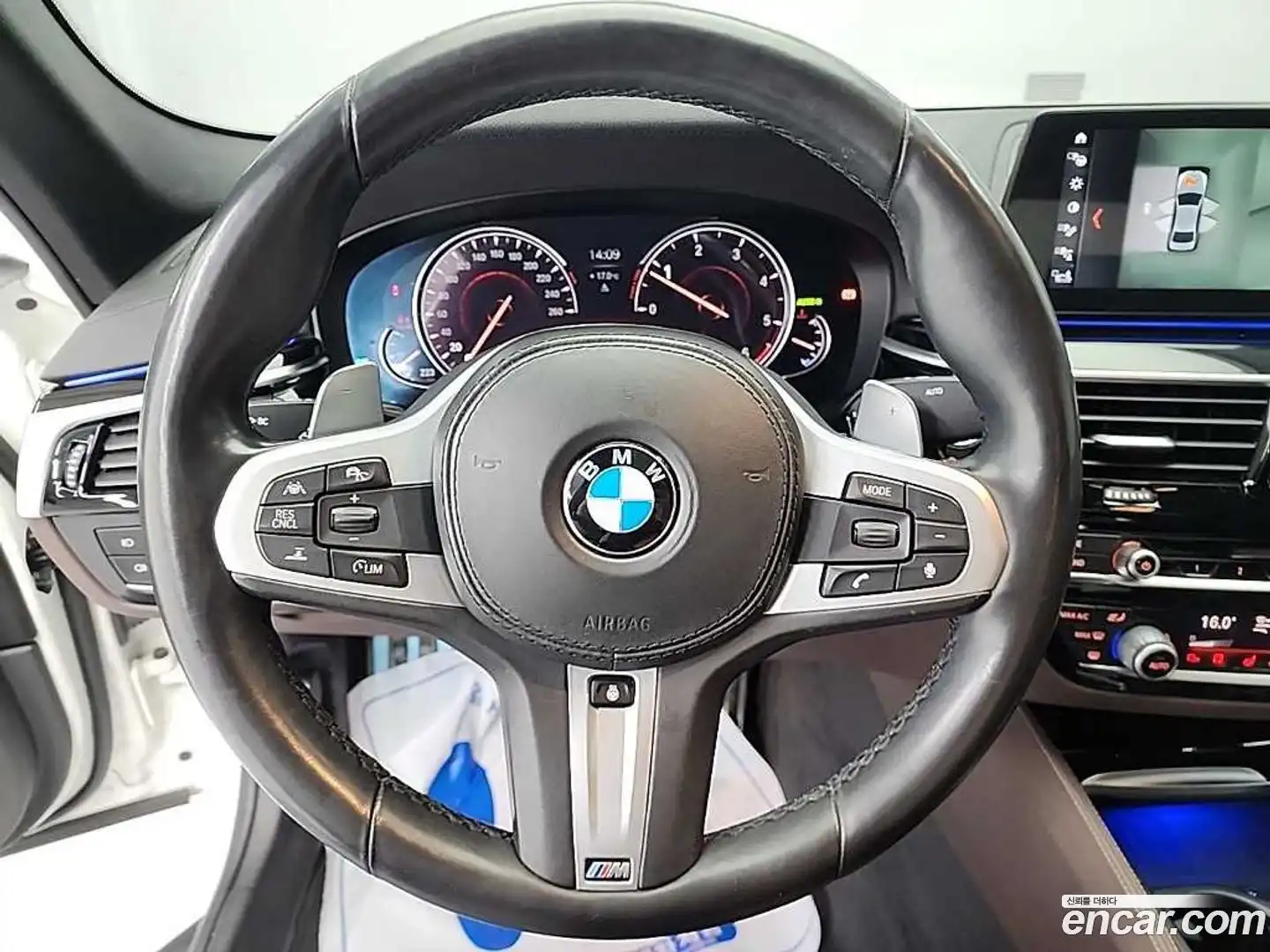 5-Series BMW 2018.6-INNER-009