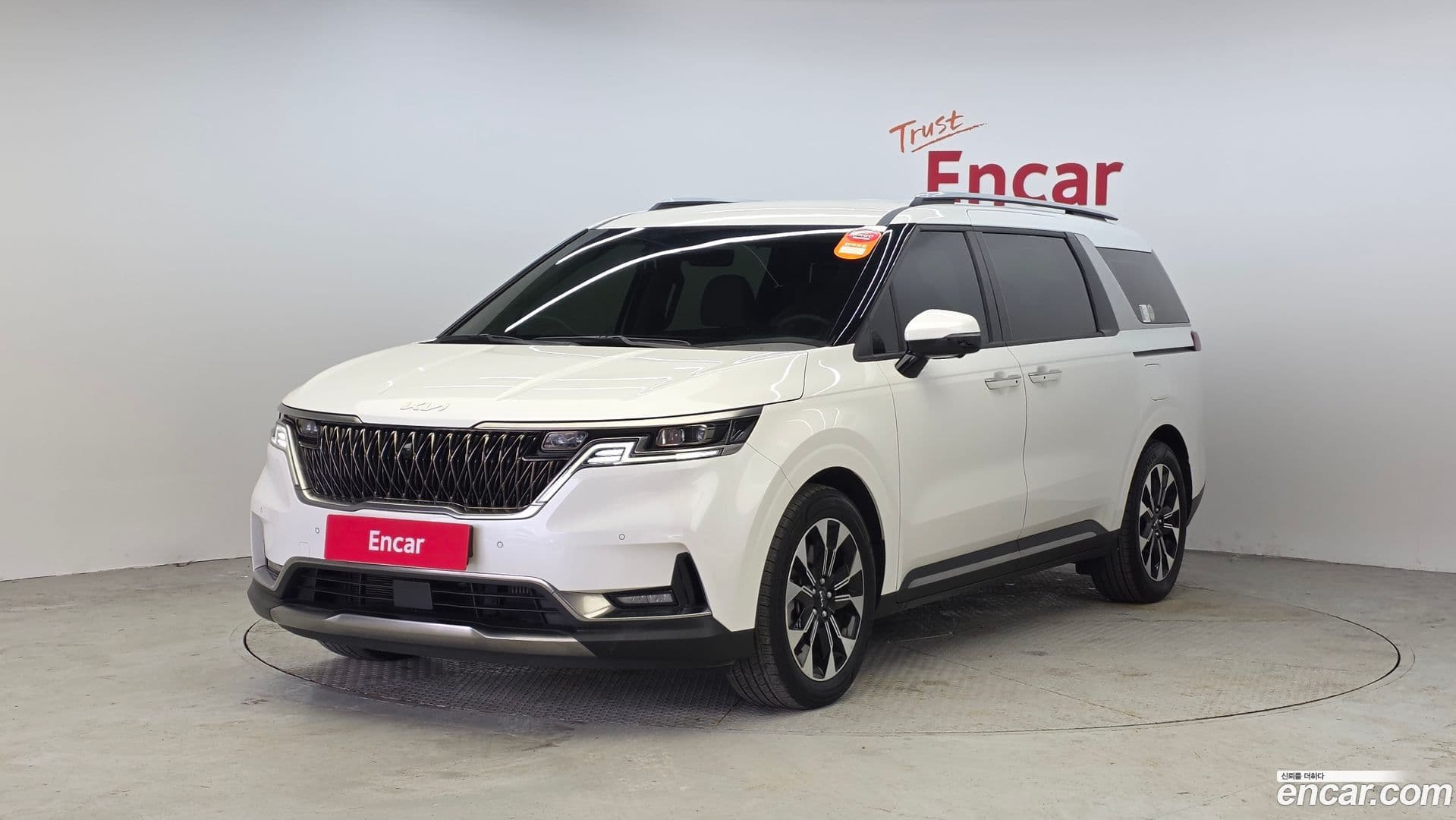 Main__Slider__Photo:Canival Kia 2022.2-0