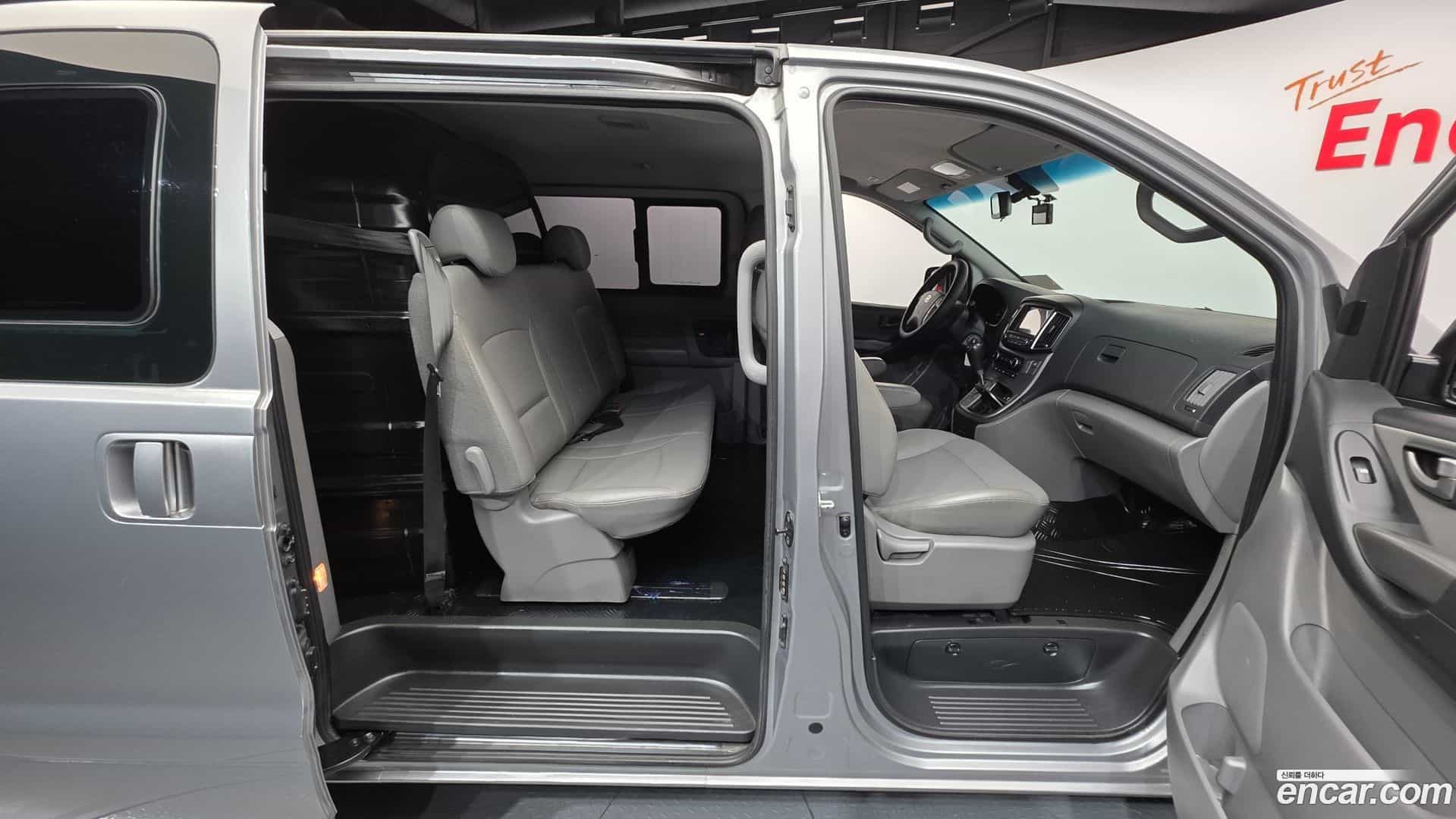 Starex Hyundai 2019.11-OPTION-023