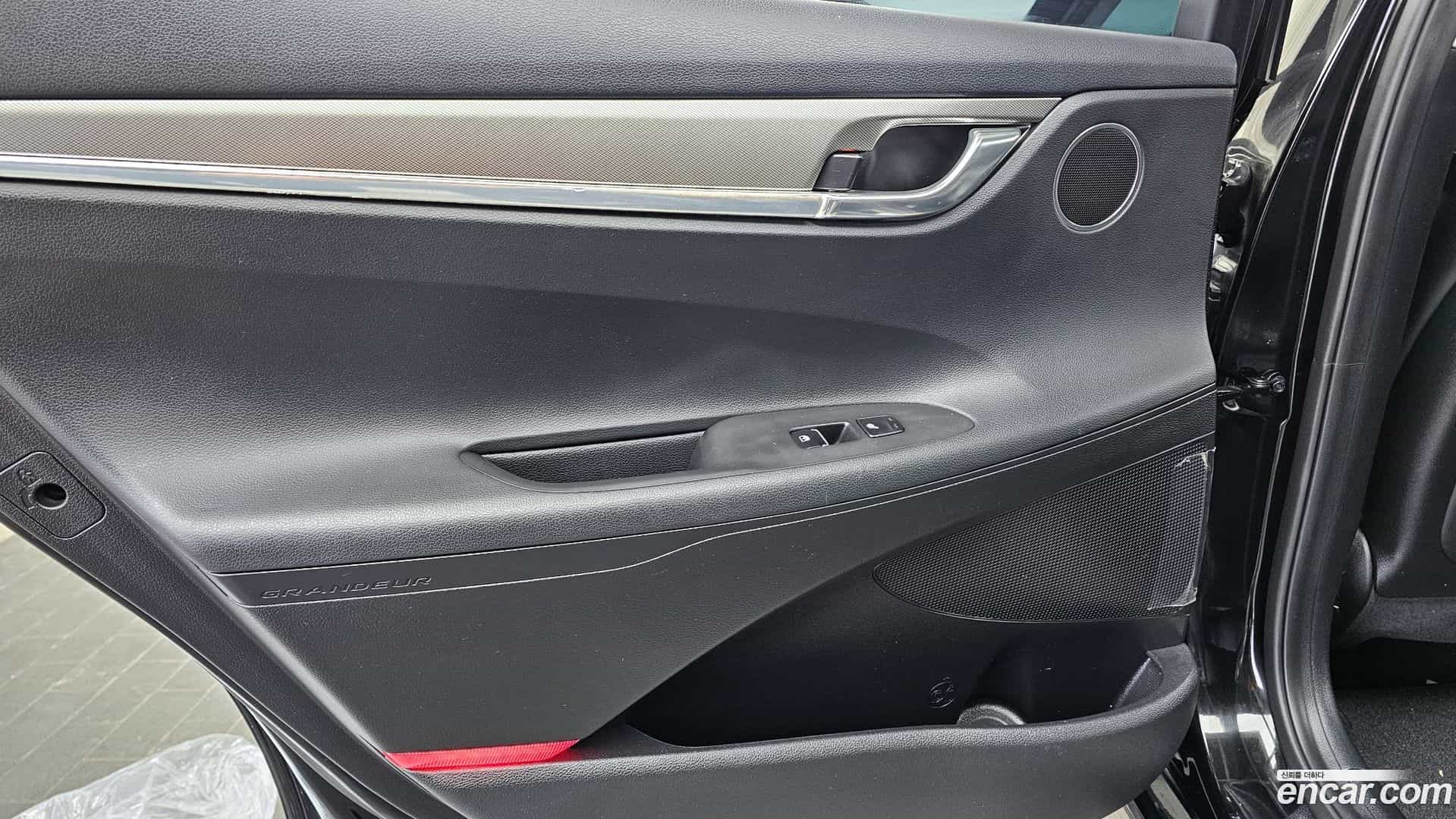 Grandeur Hyundai 2022.2-INNER-035