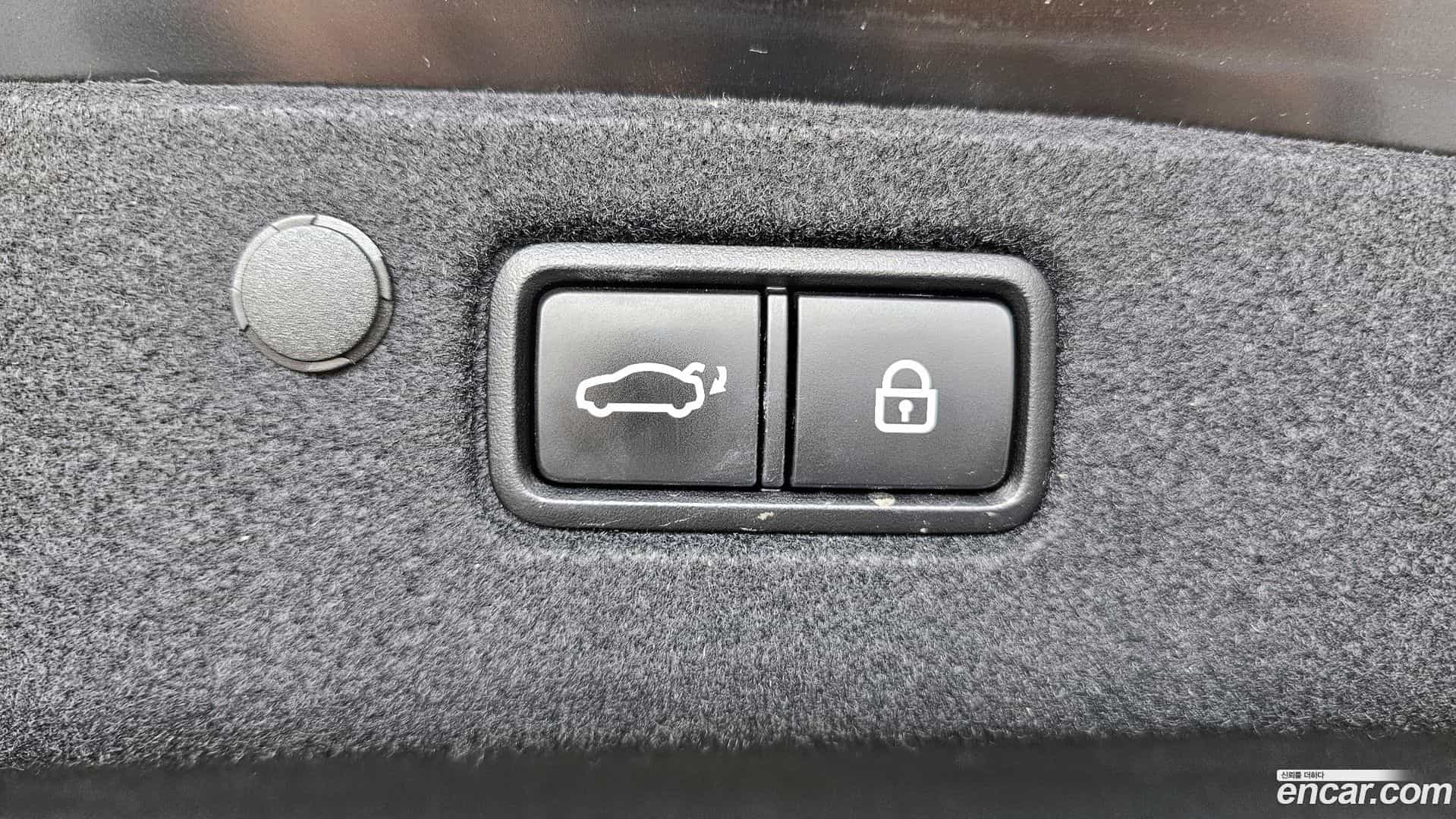 Grandeur Hyundai 2022.2-OPTION-041