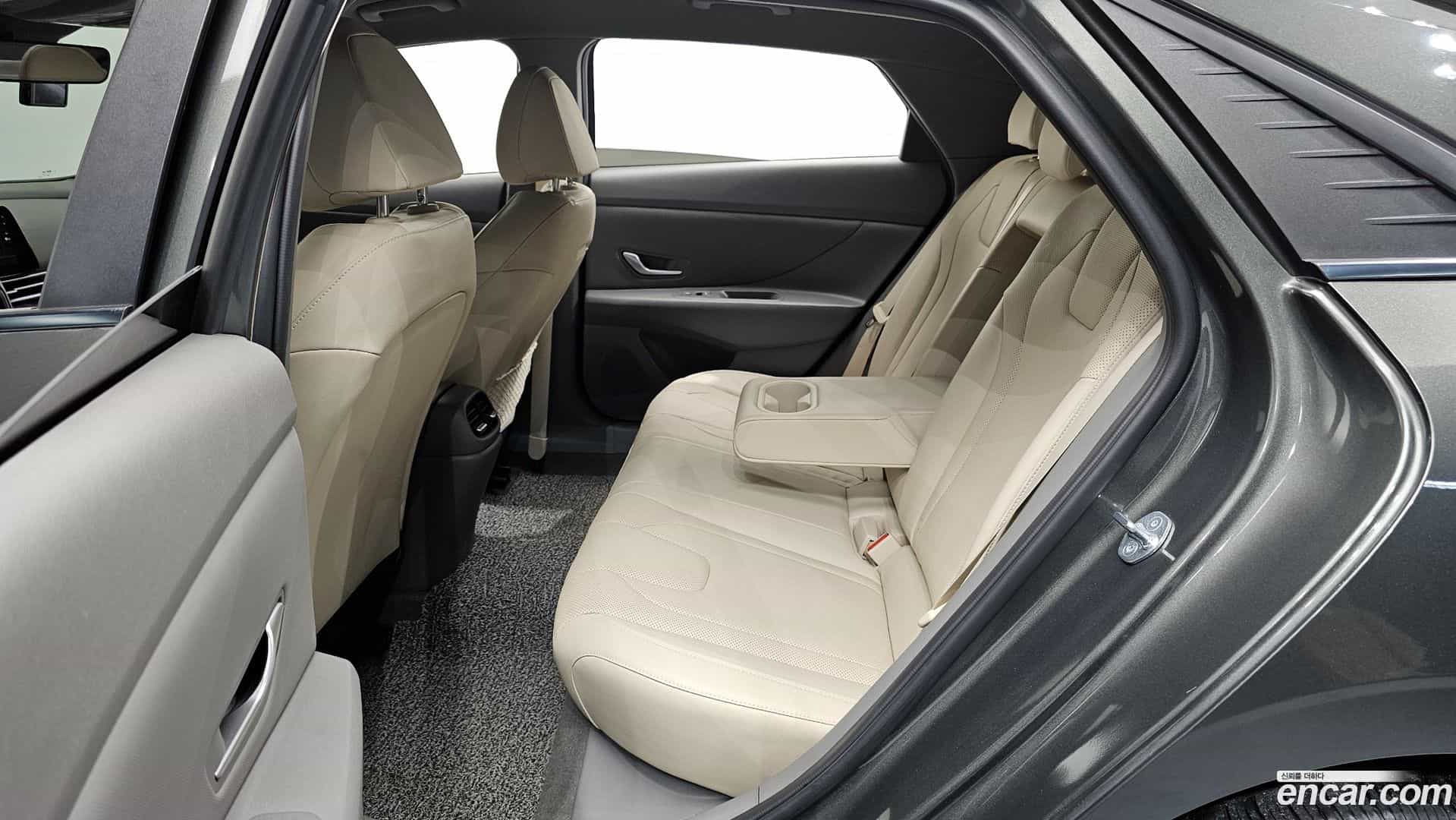AVANTE Hyundai 2023.2-OPTION-016
