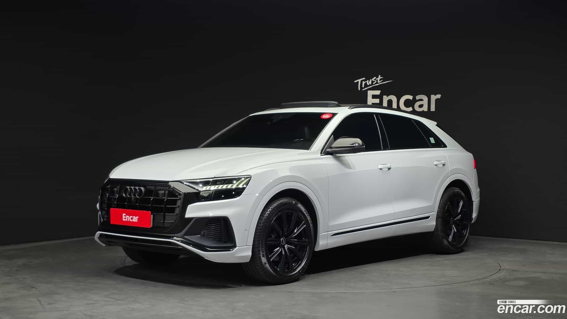 Q8 Audi 2021.3-OUTER-001