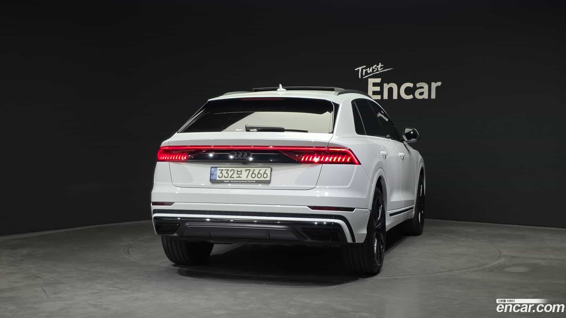 Q8 Audi 2021.3-OUTER-004