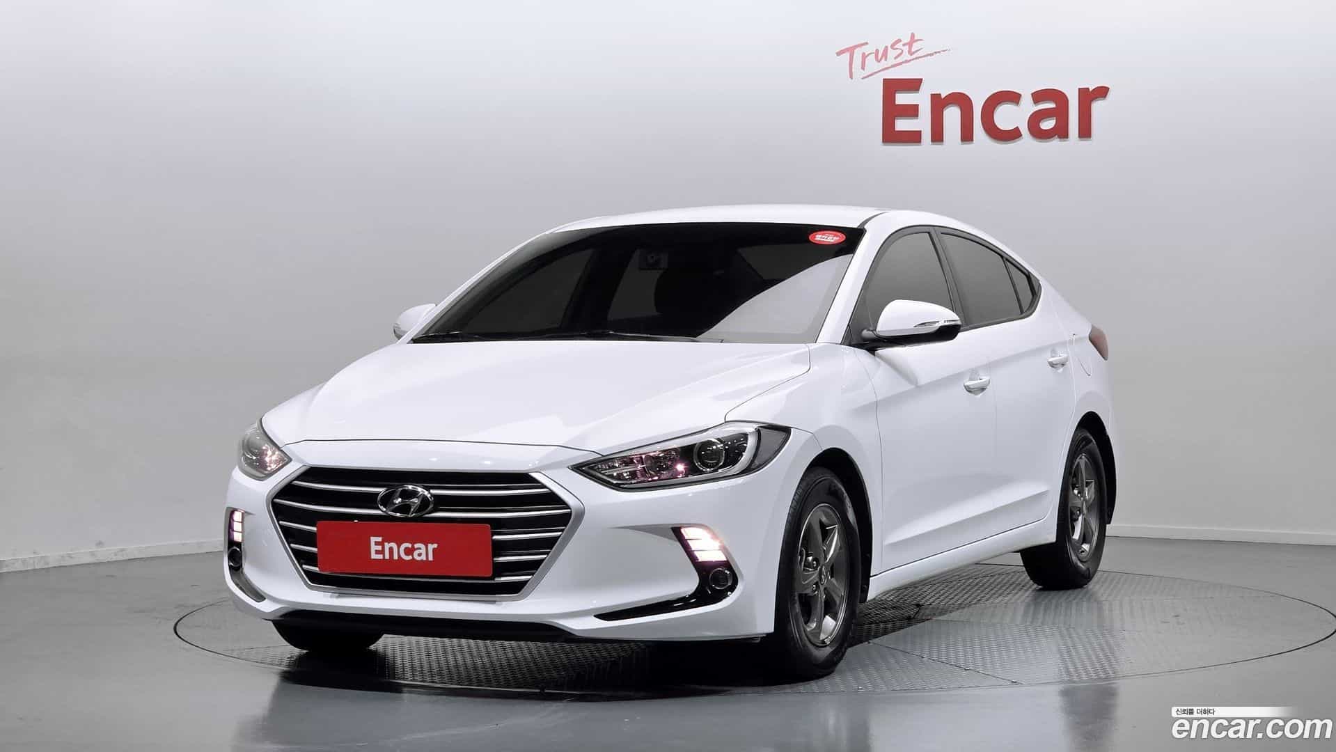 AVANTE Hyundai 2016.5-OUTER-001