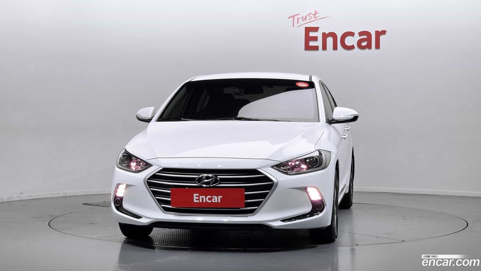 AVANTE Hyundai 2016.5-OUTER-003