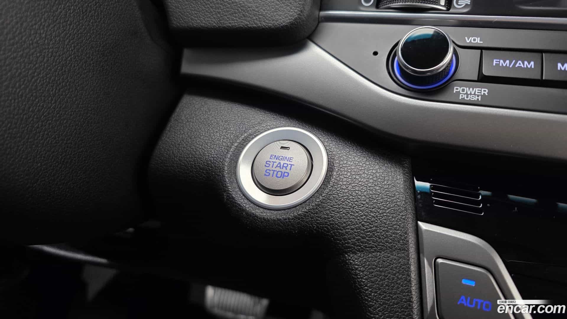 AVANTE Hyundai 2016.5-OPTION-016
