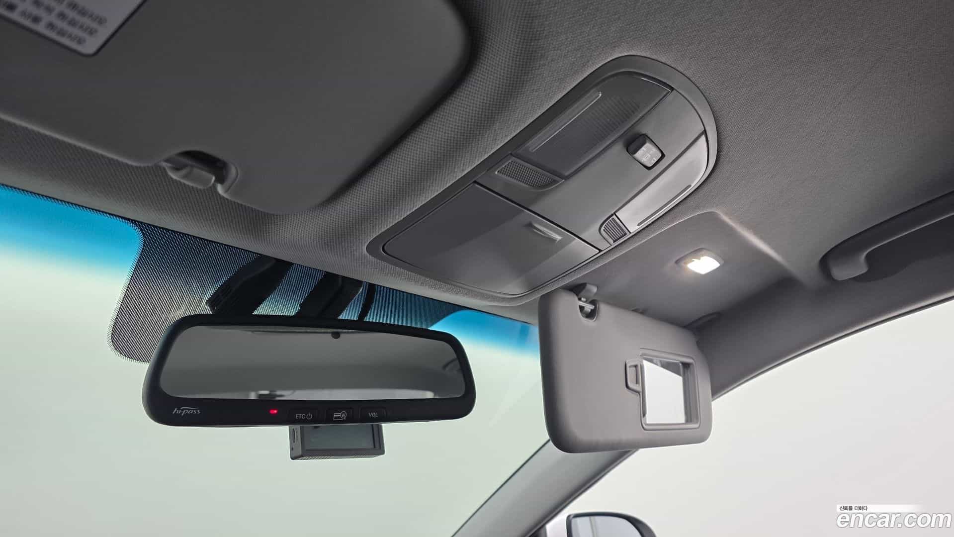 AVANTE Hyundai 2016.5-OPTION-040